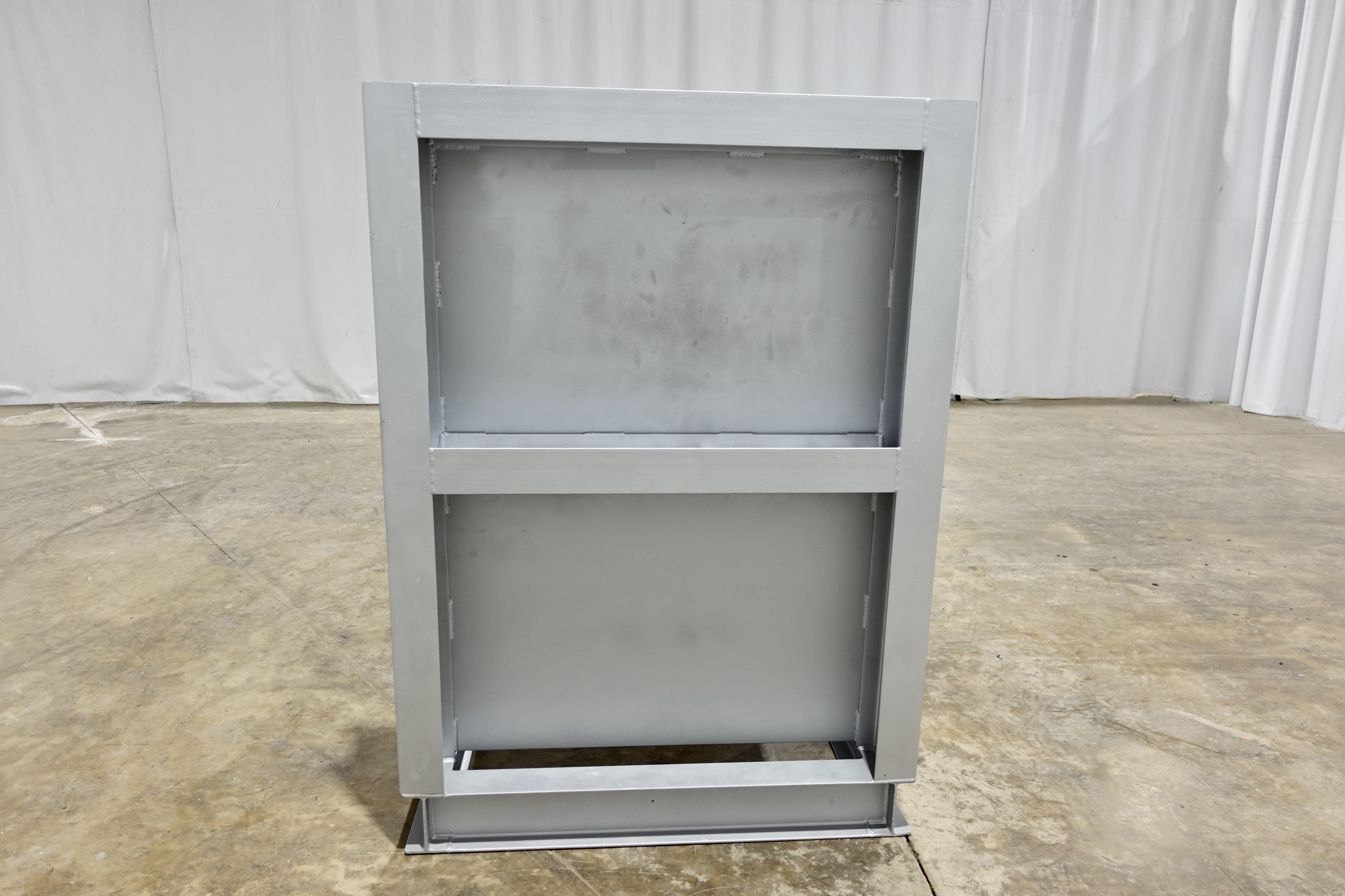 Refurbished Sand Trap, Gravity, 28"x8', 5000#