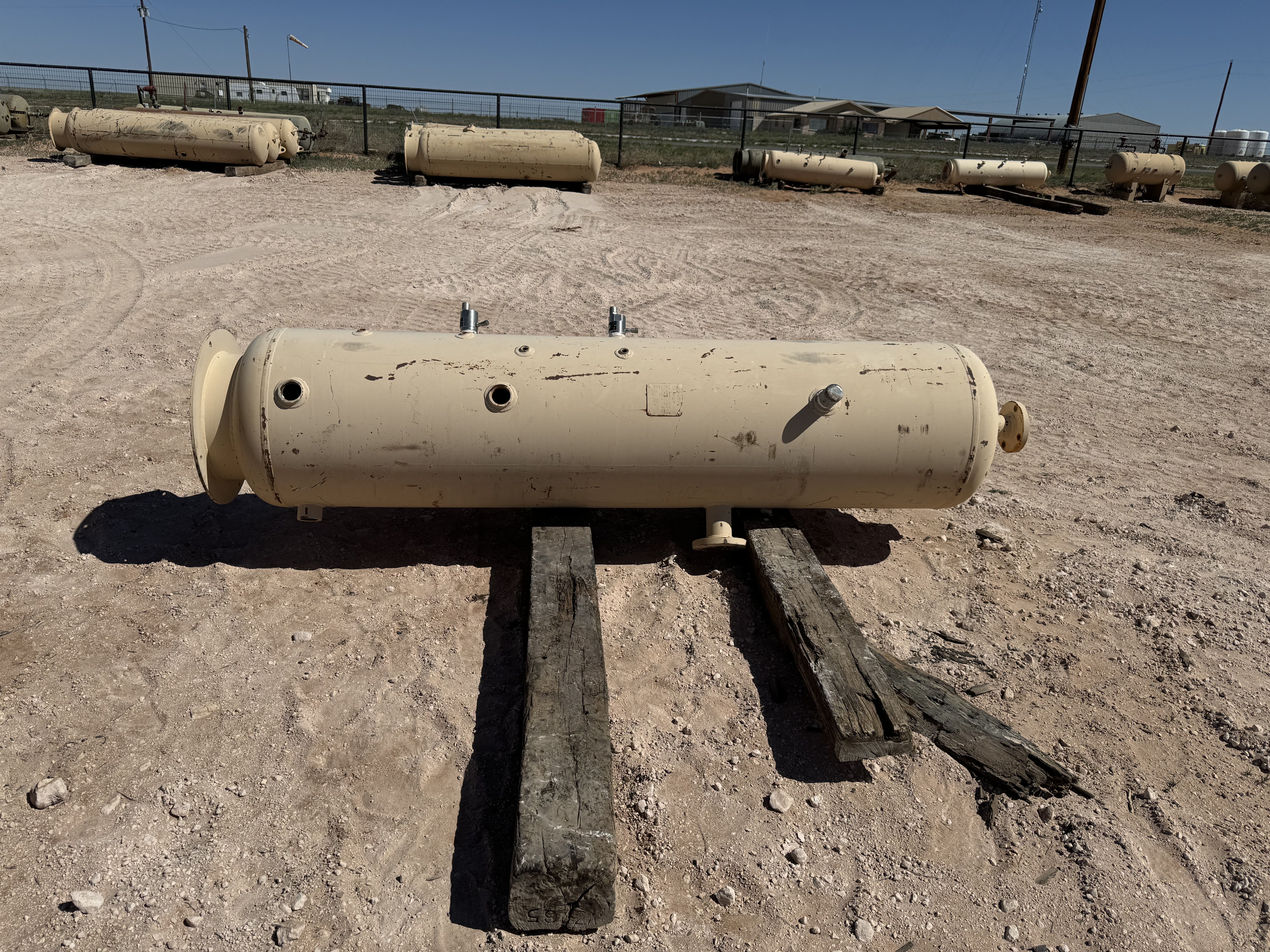 Used Separator, Vertical, 2P, 24"x7'6", 250#