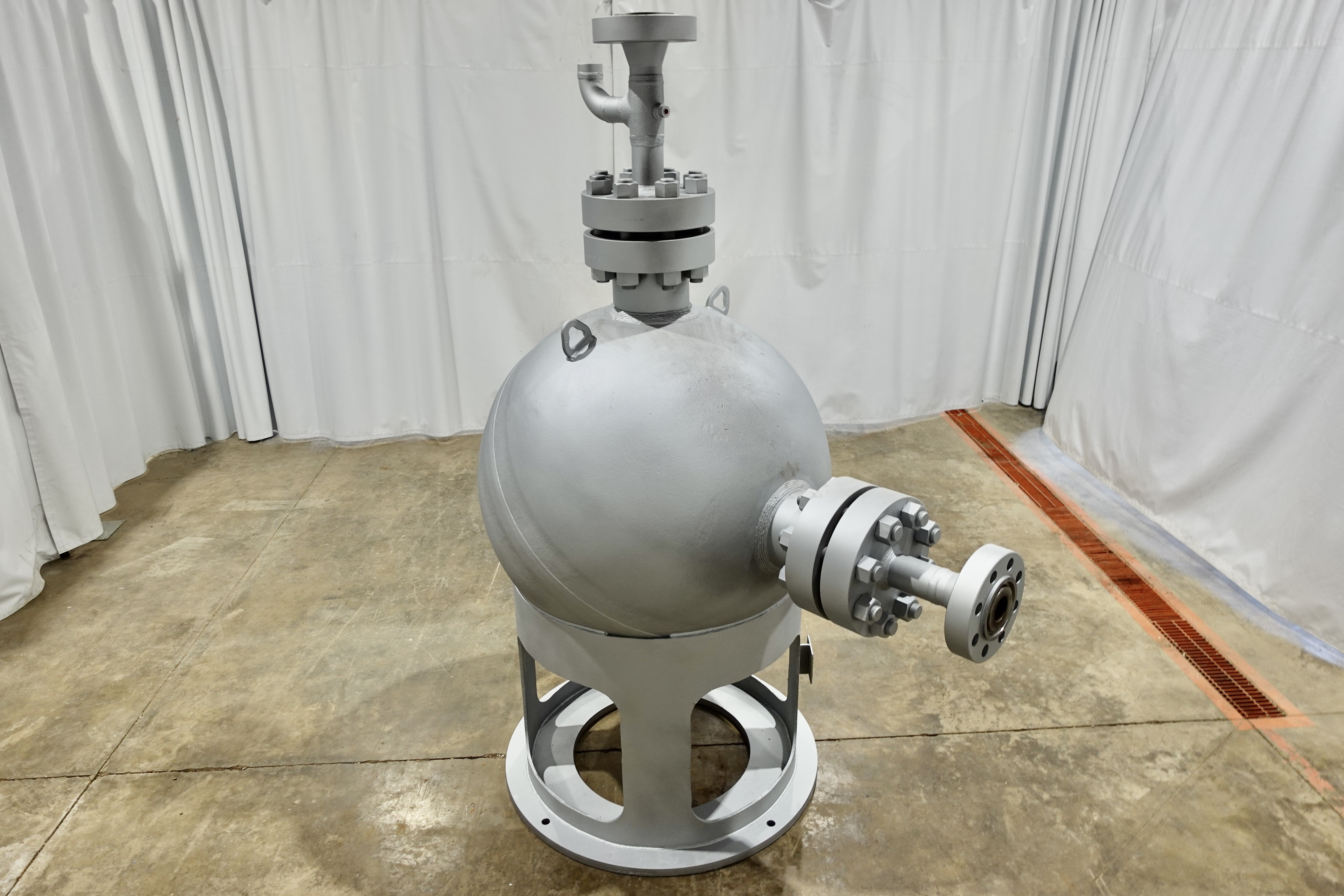 Used Sand Trap, Spherical, 48", 5000#