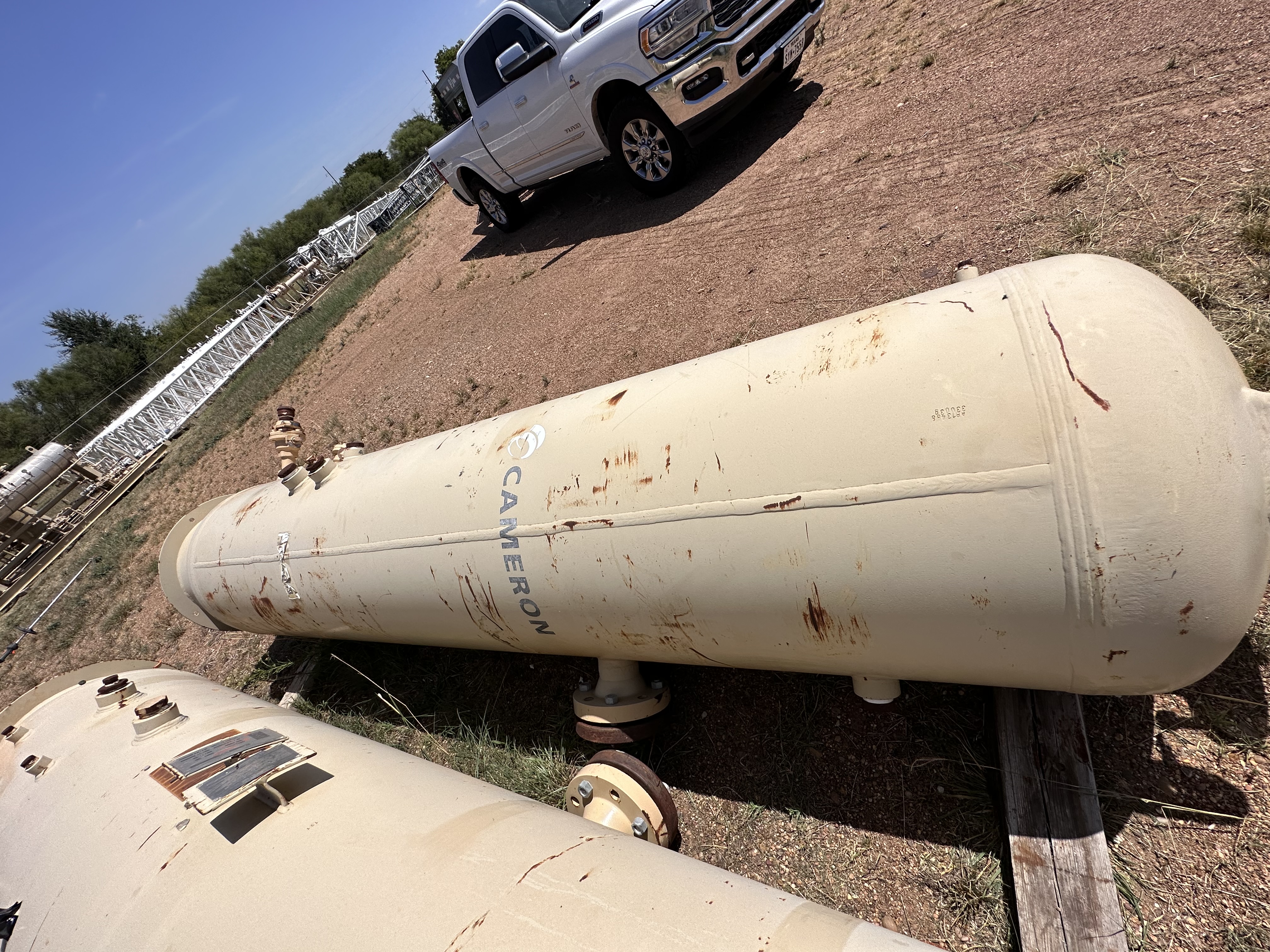 Used Separator, Vertical, 3P, 30"x10', 1440#