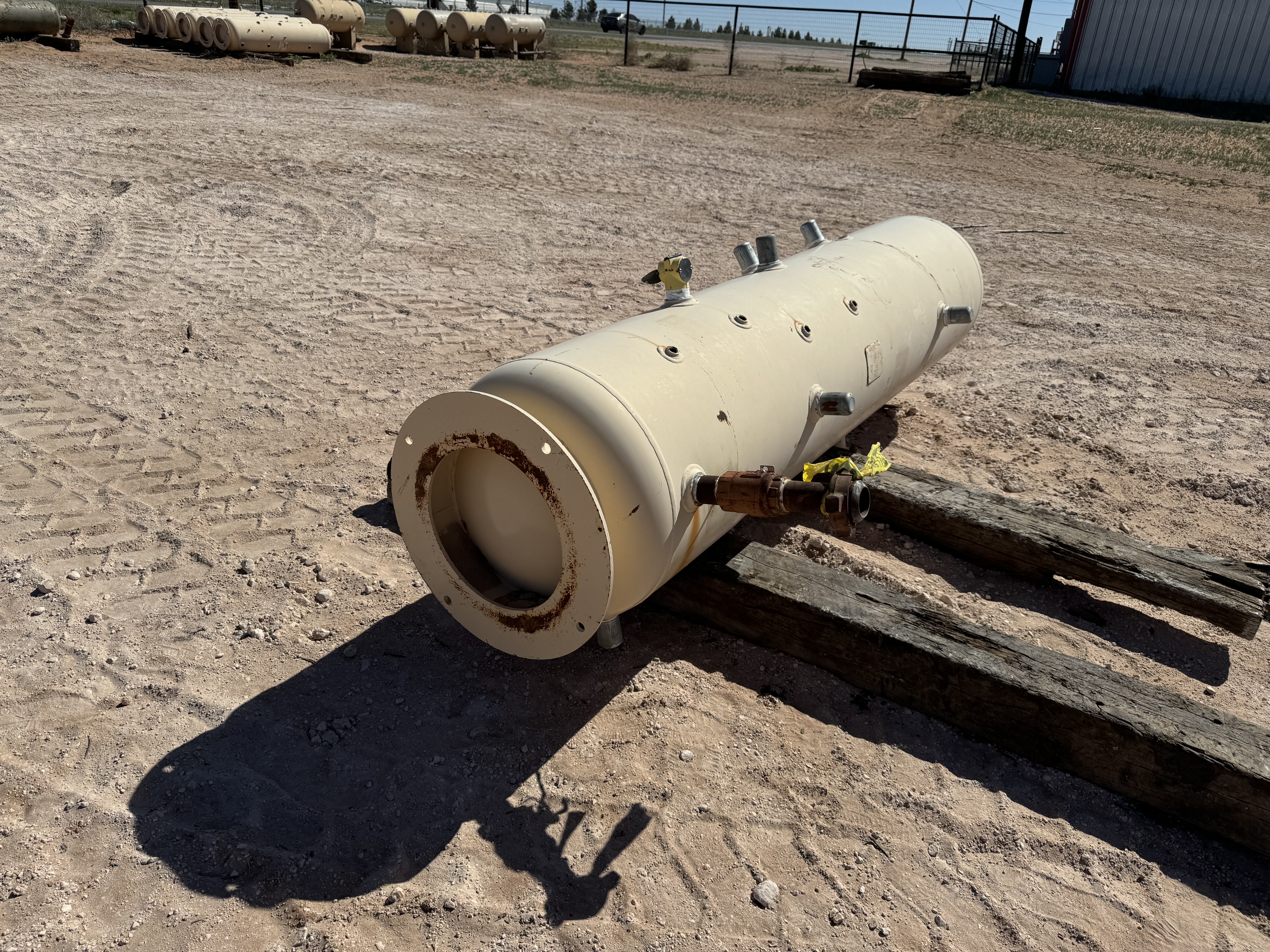 Used Separator, Vertical, 2P, 24"x7'6", 250#