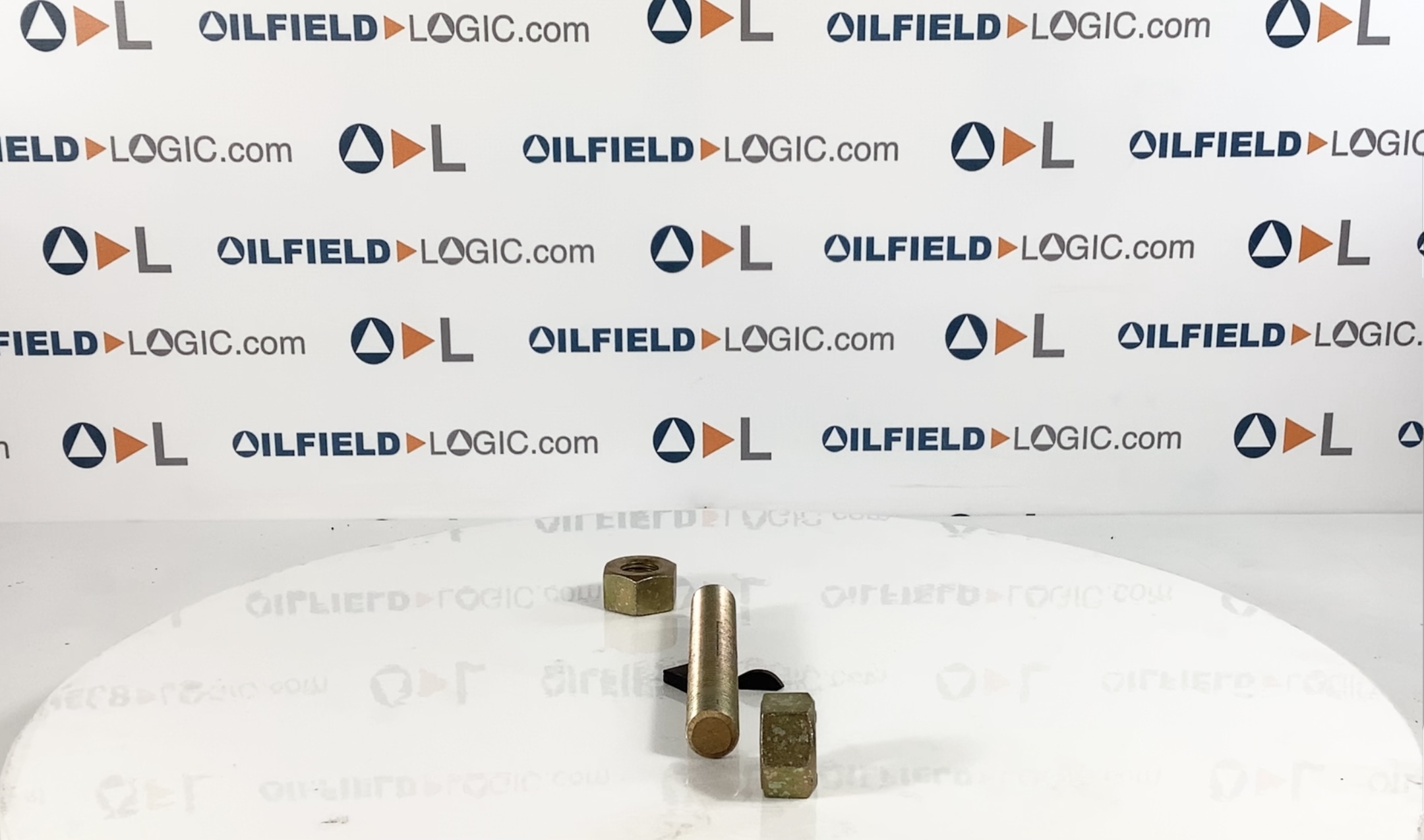 Stud, THD, 7/8"-9x6-1/2", Cadmium