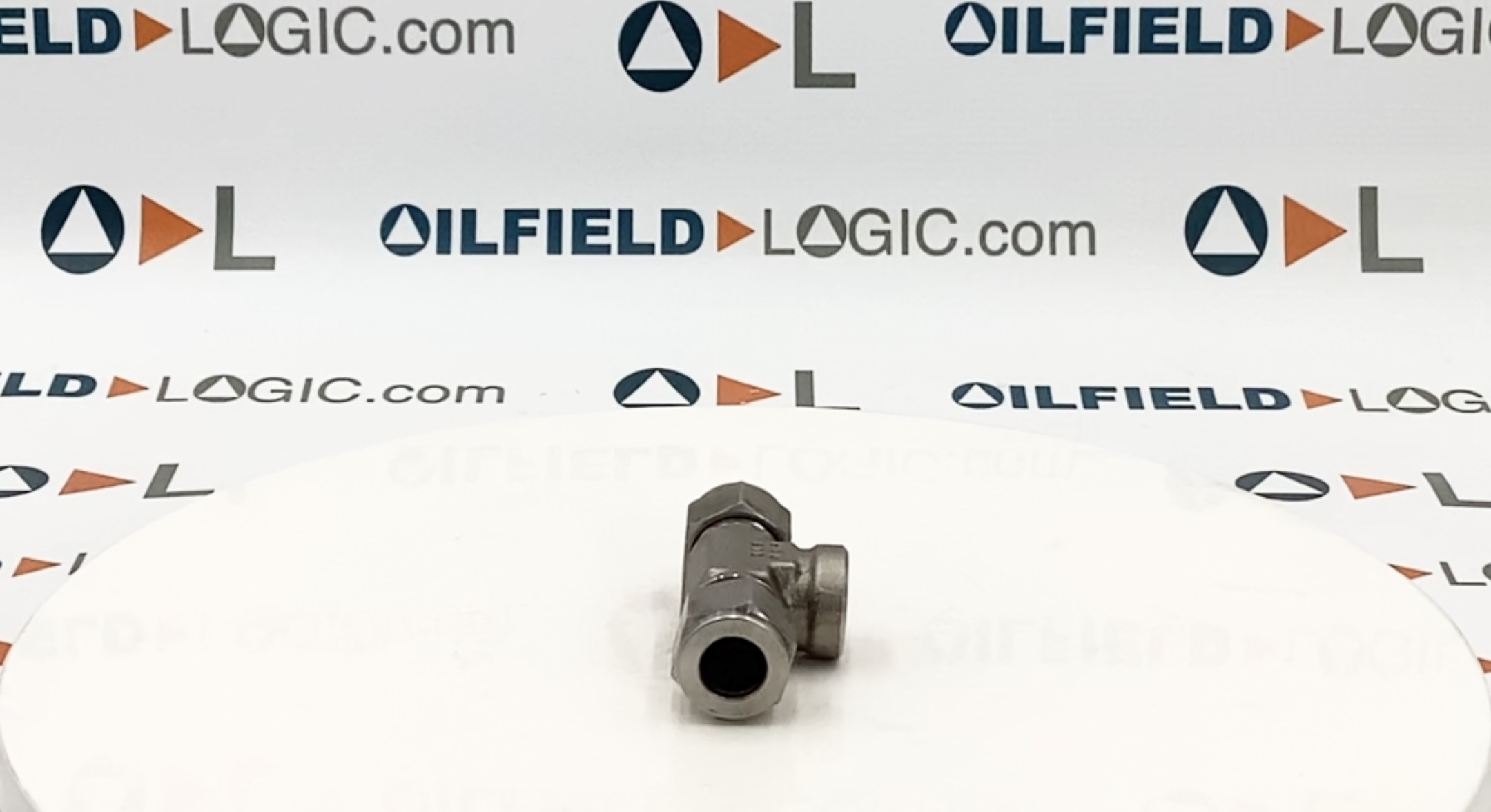 Fitting, Tube, Tee, Stainless Steel, 1/2"x 1/2" x 3/8", Tubing x Tubing x FNPT