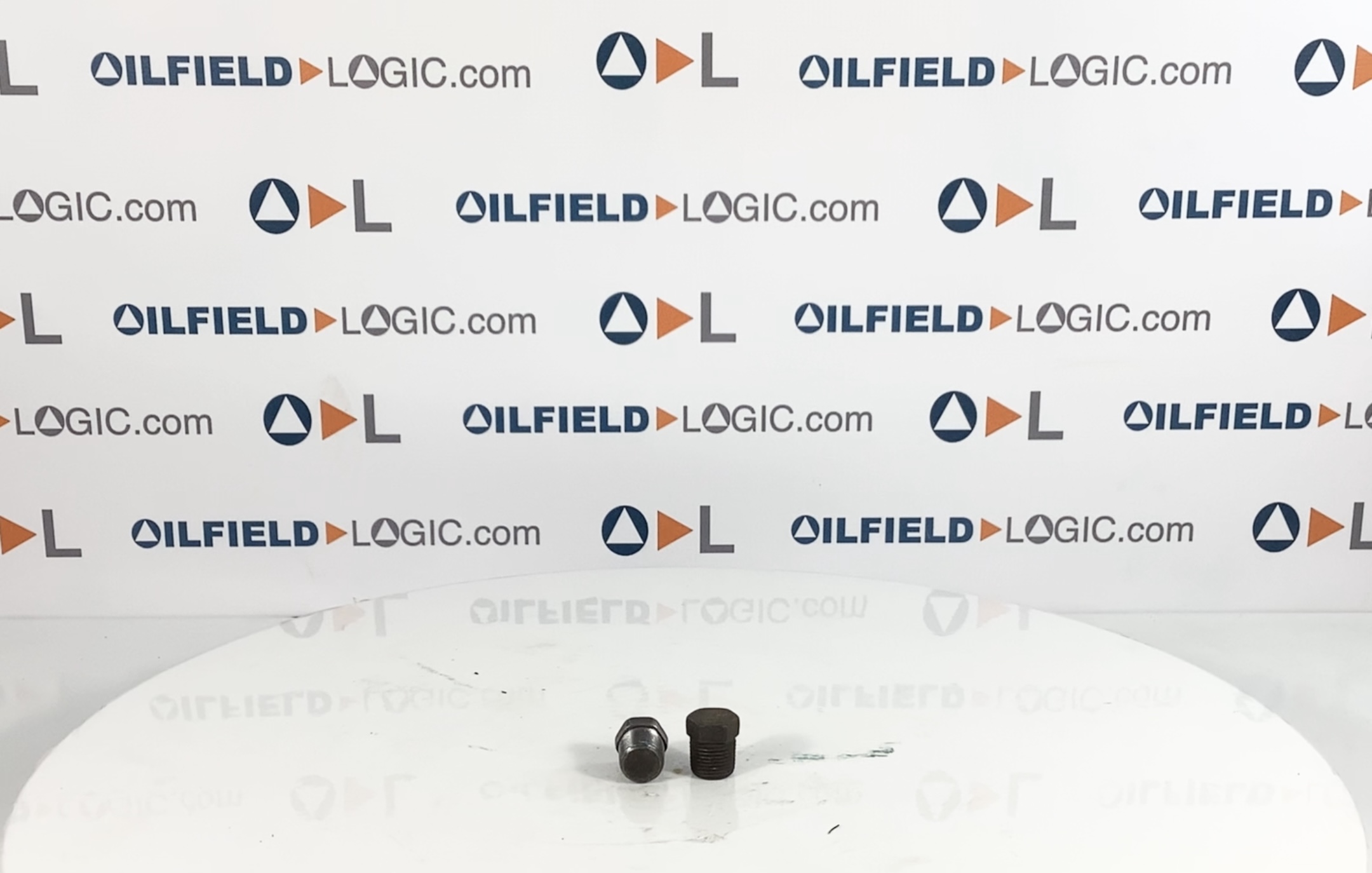 Plug, THD, 1/2", SA105