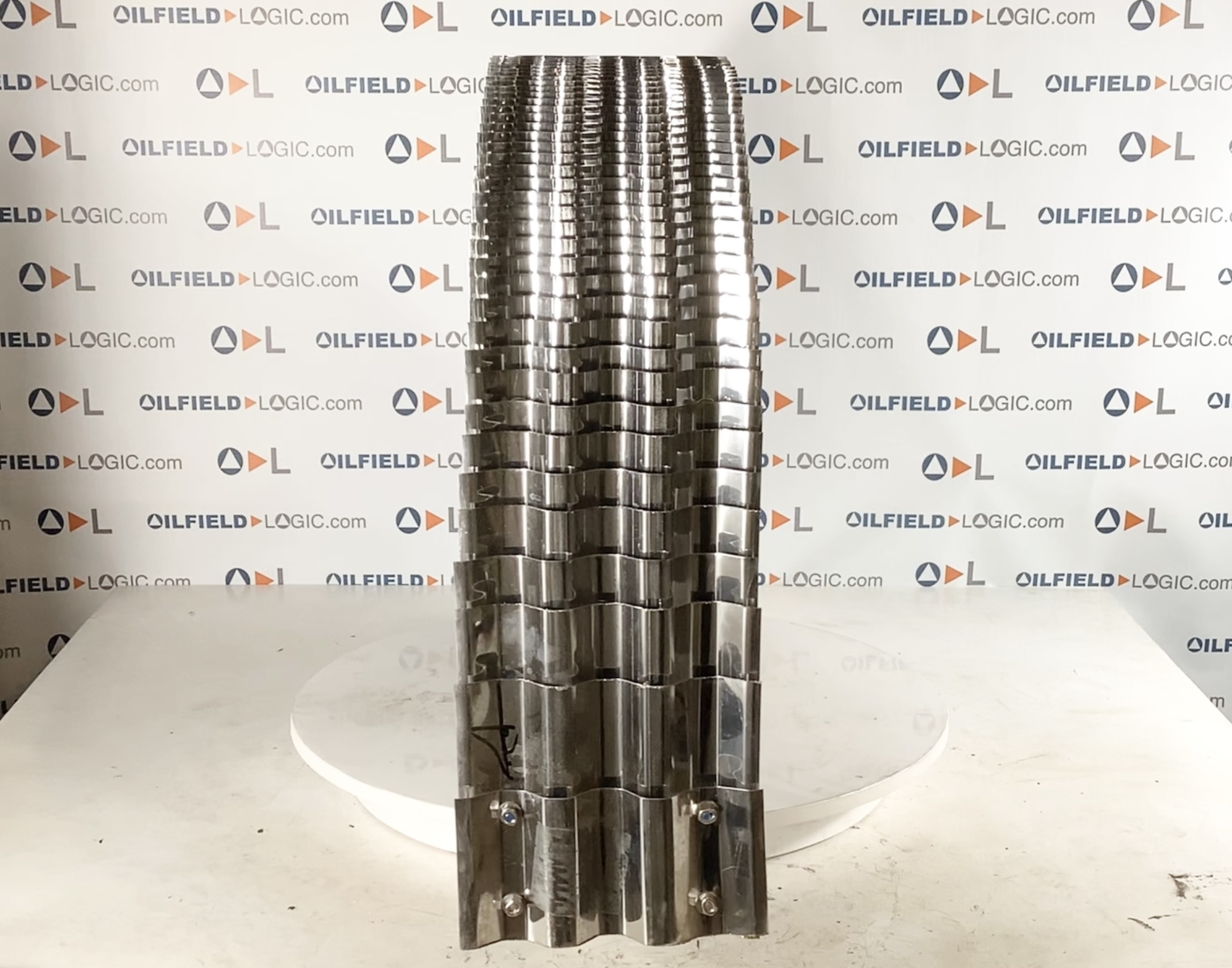 Vein Pack, Half Moon, 41"x22-3/4"x8"