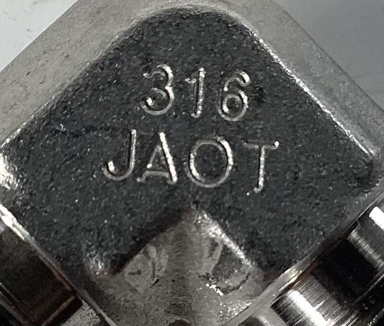 Fitting, Tube, Stainless Steel, 3/8"x1/8", Tubing x MNPT