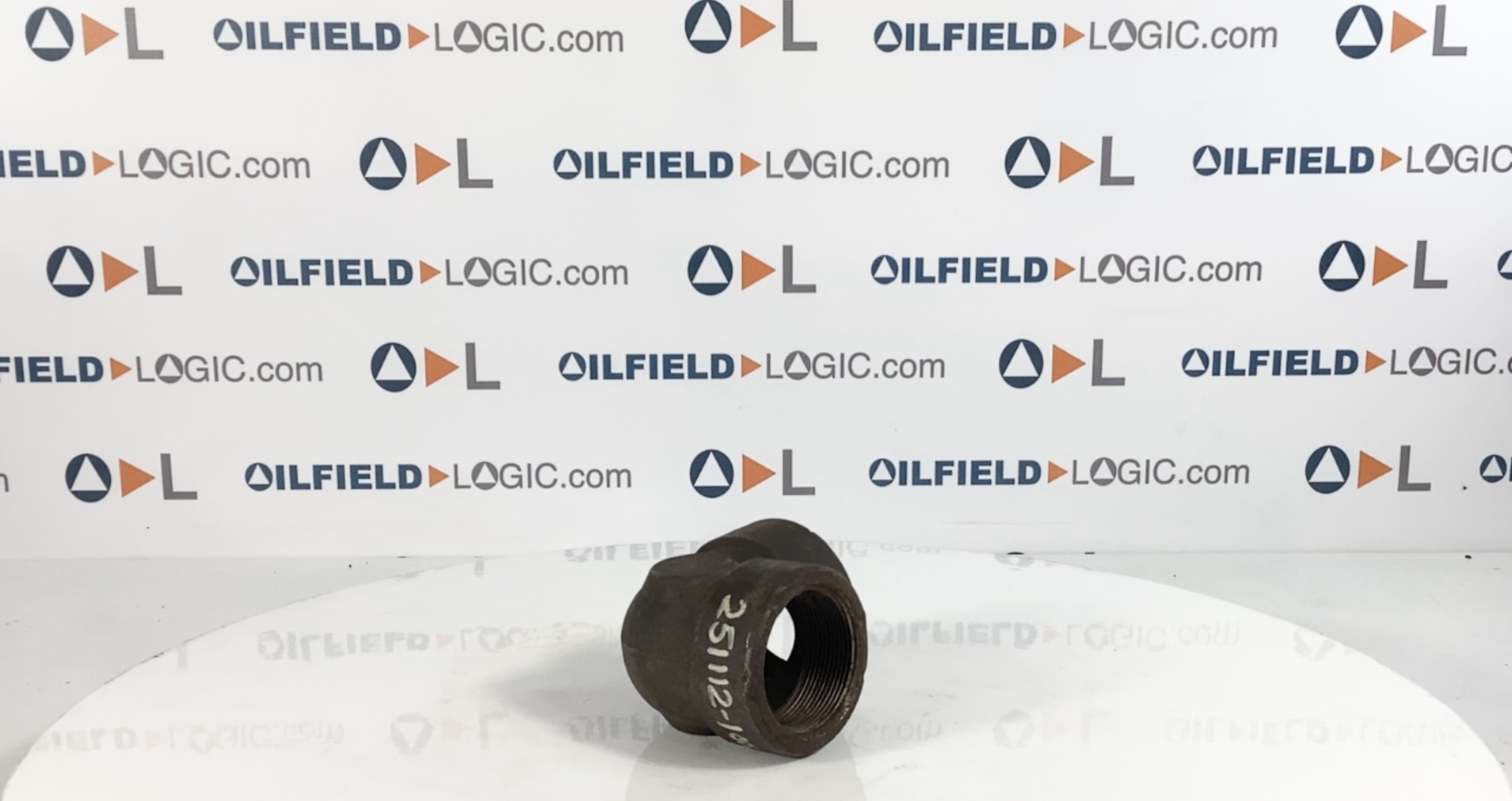 Elbow, THD, 2", FNPT, 2M, SA105