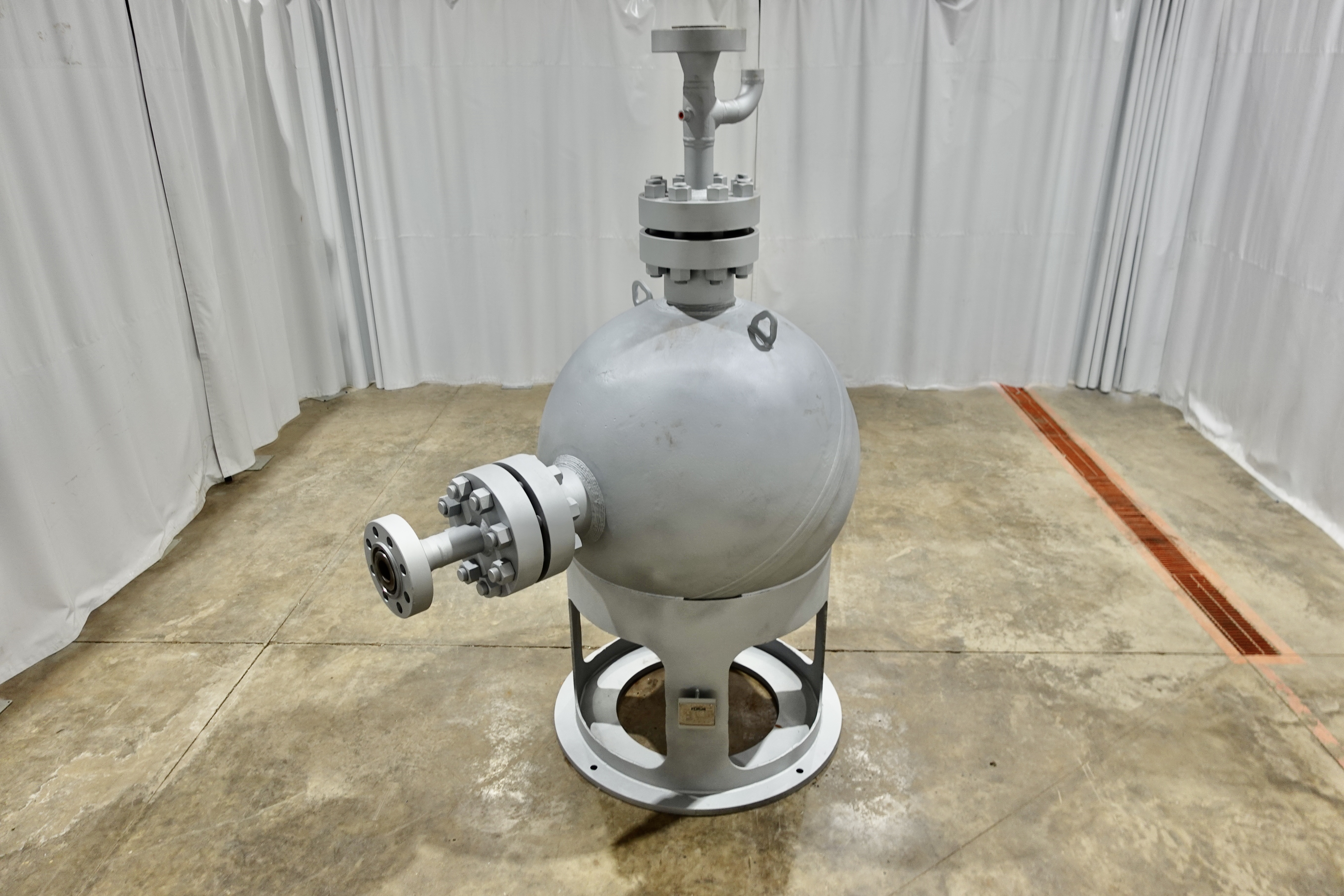 Used Sand Trap, Spherical, 48", 5000#