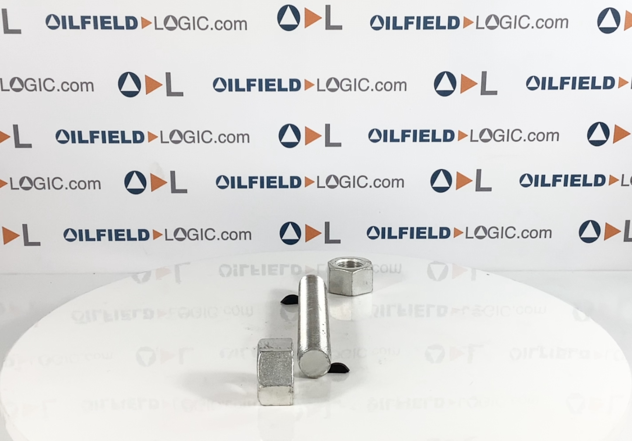 Stud, THD, 1 1/4"-8 x 8", Cadium