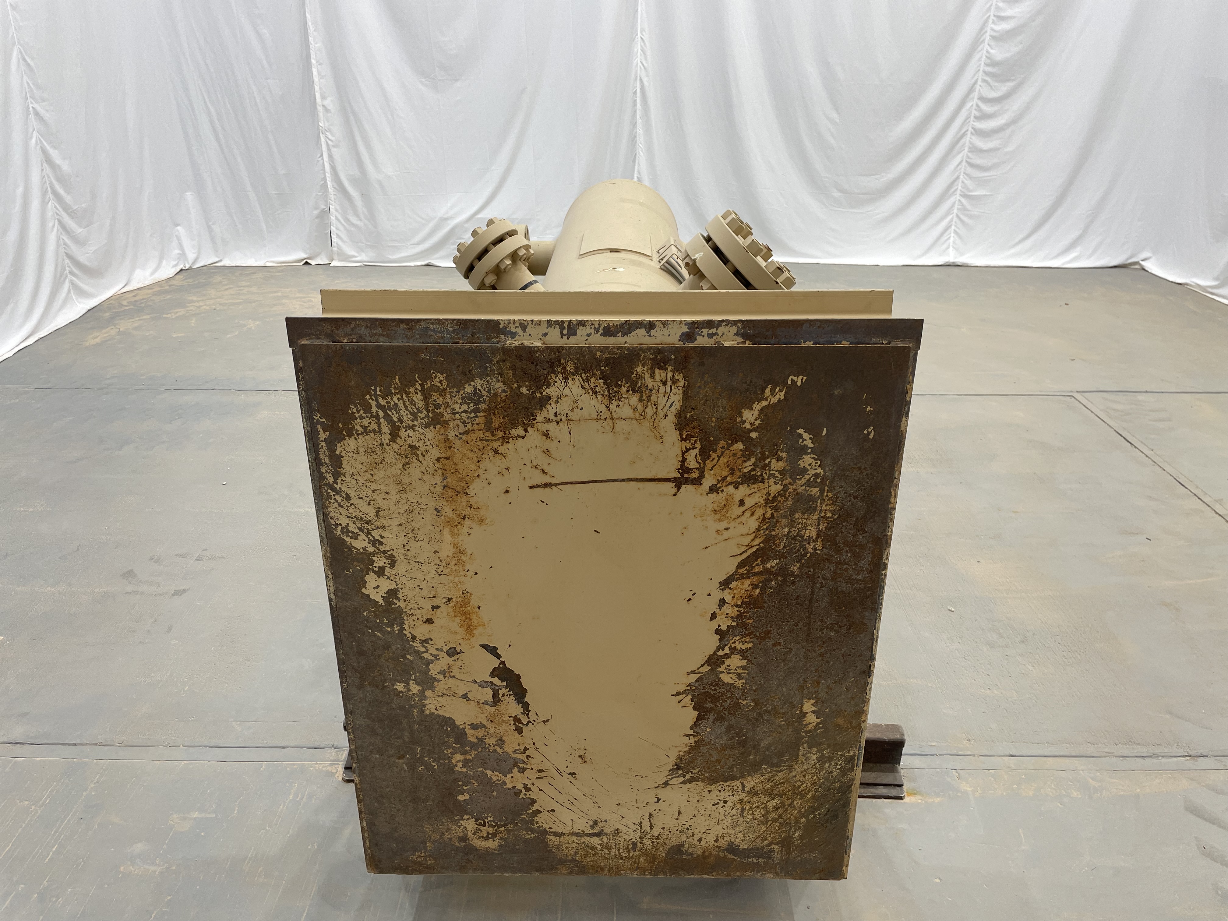 Used Sand Trap, Gravity, 24"x8', 3000#