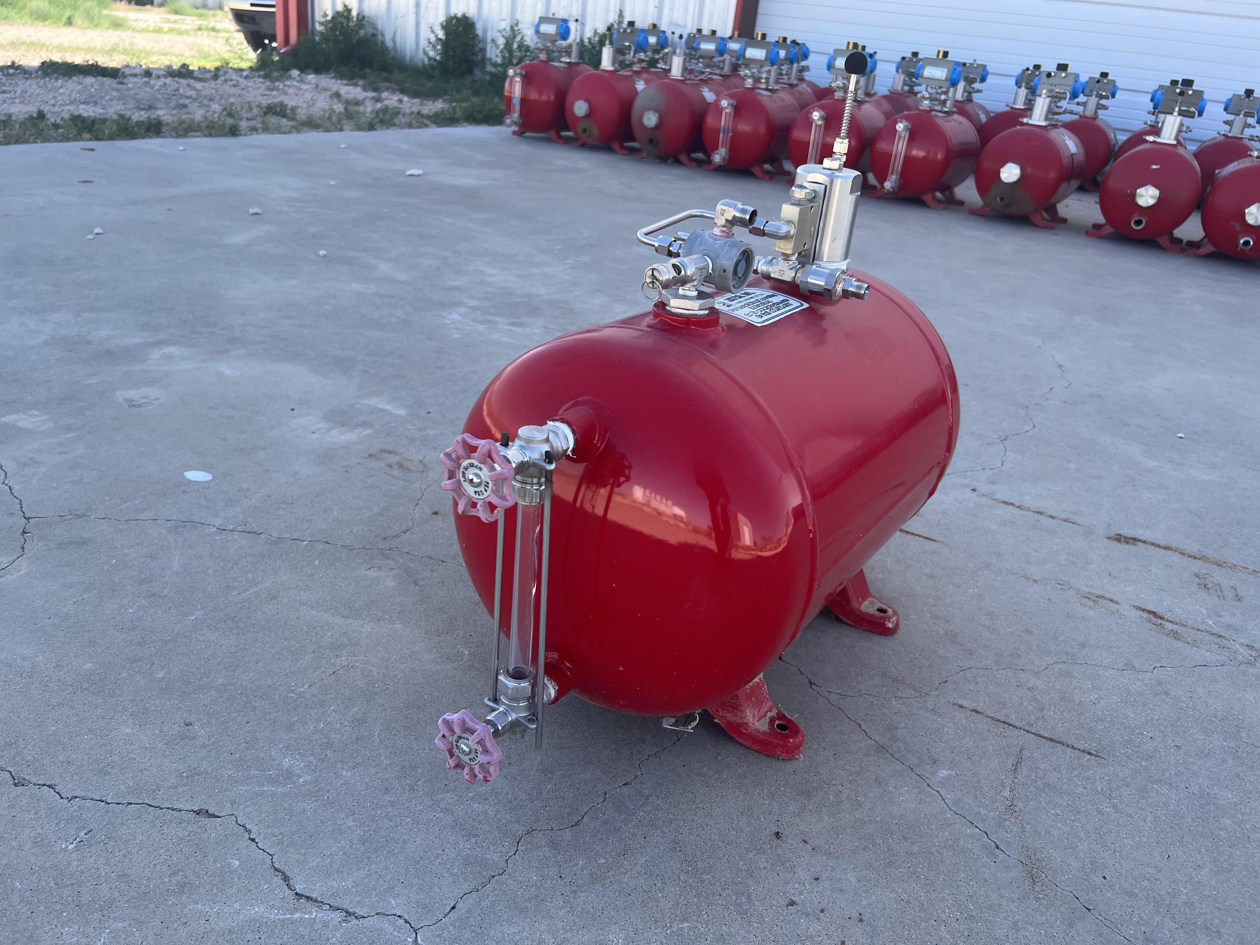 Blowcase, Horizontal, 8.9 gal, 200#