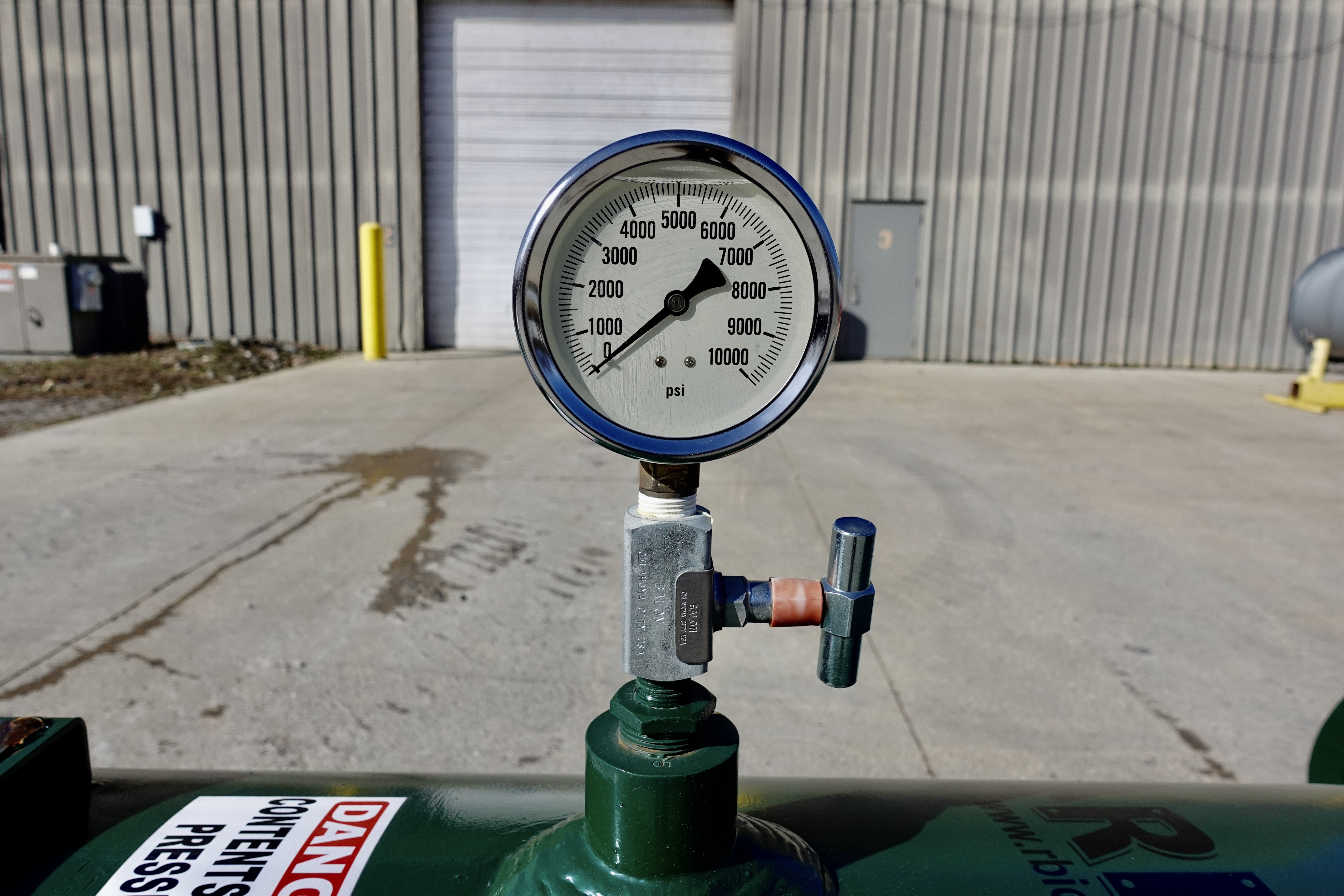 Sand Trap, Gravity, 24"x8', 7500#