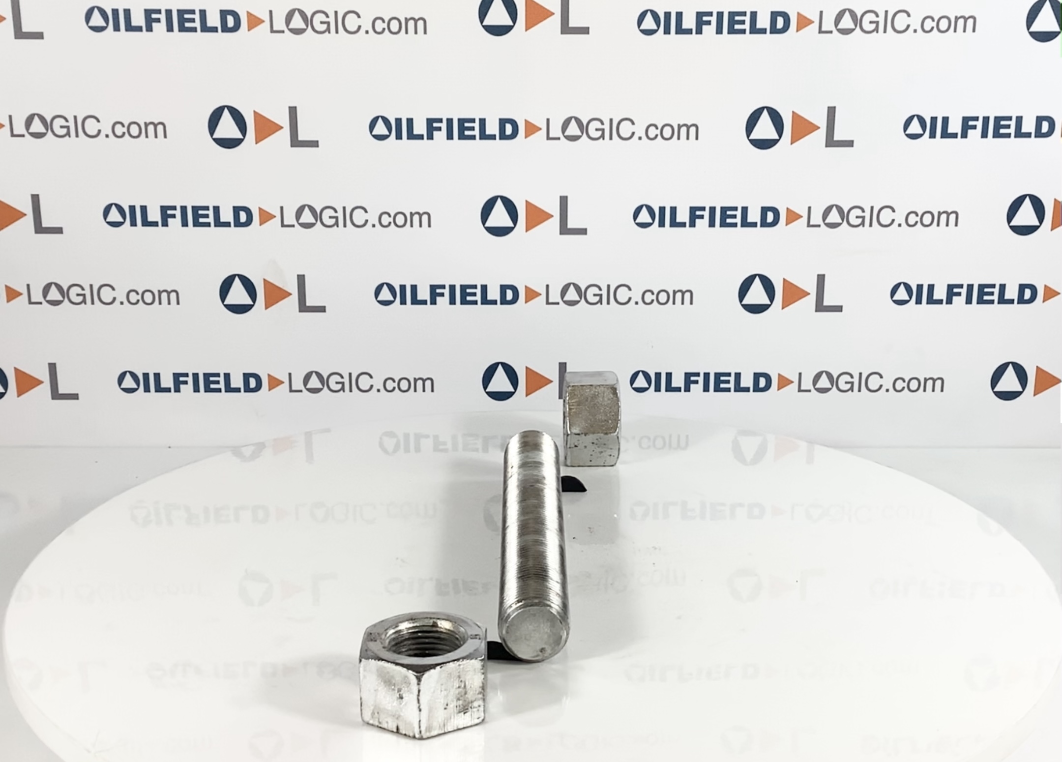 Stud, THD, 1 1/2"-8 x 11", Cadium