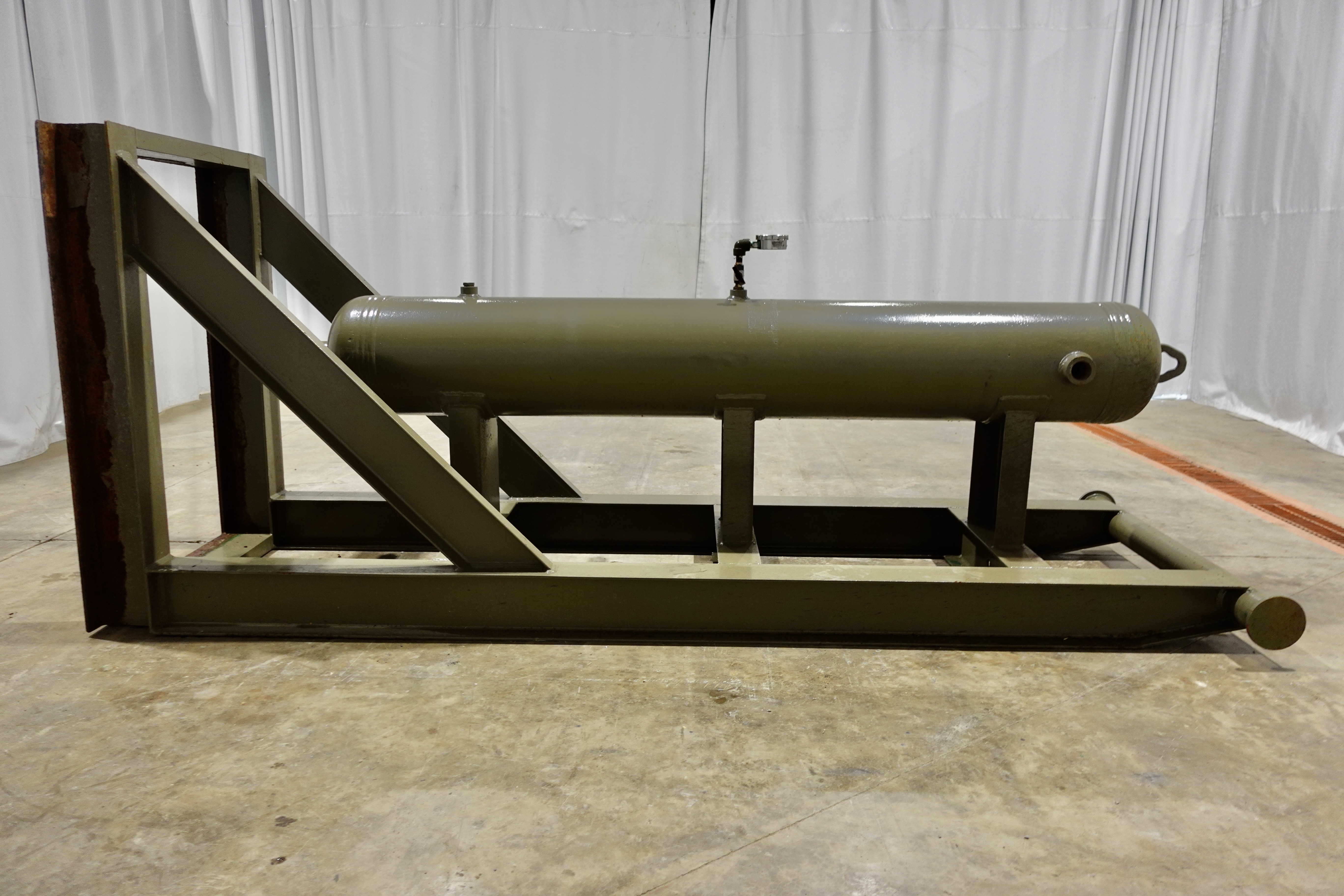 Used Sand Trap, Gravity, 16"x8', 3000#