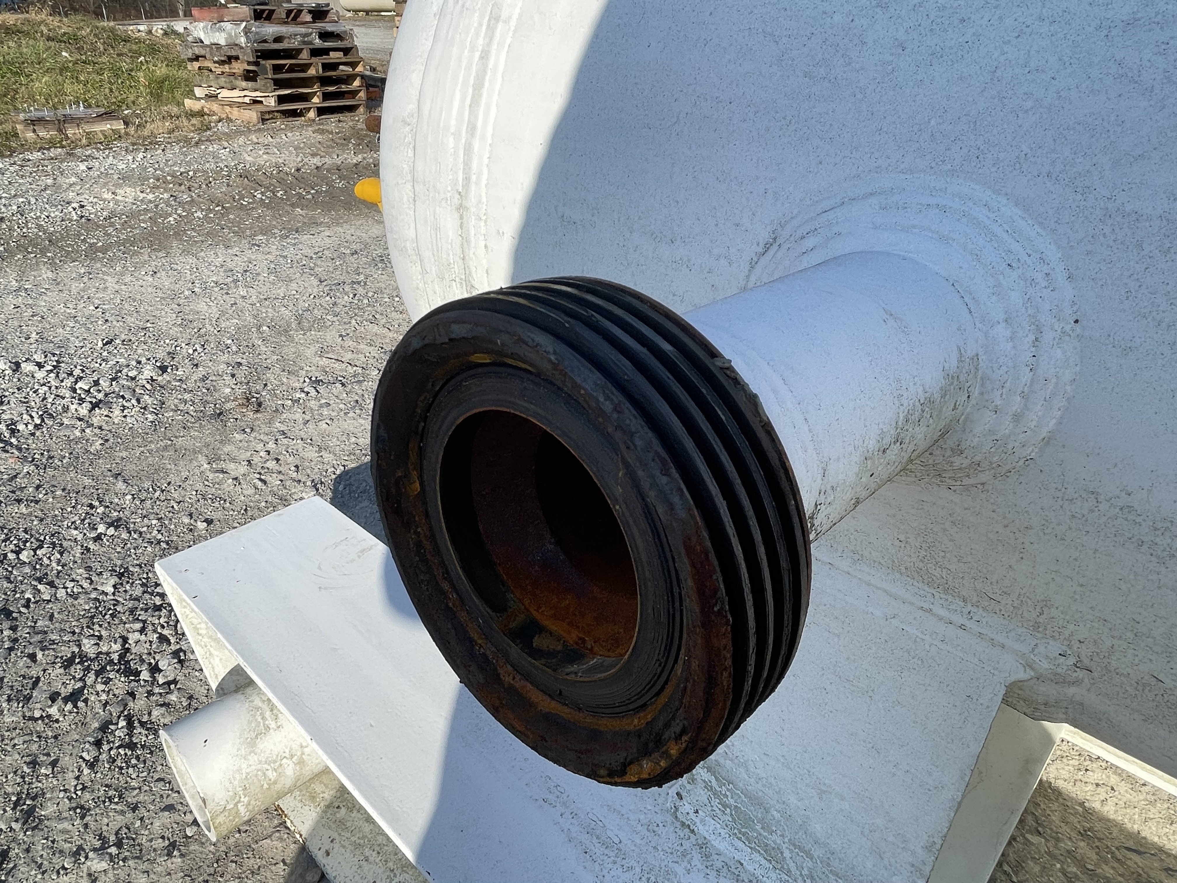 Used Sand Trap, Gravity, 24"x8', 3000#