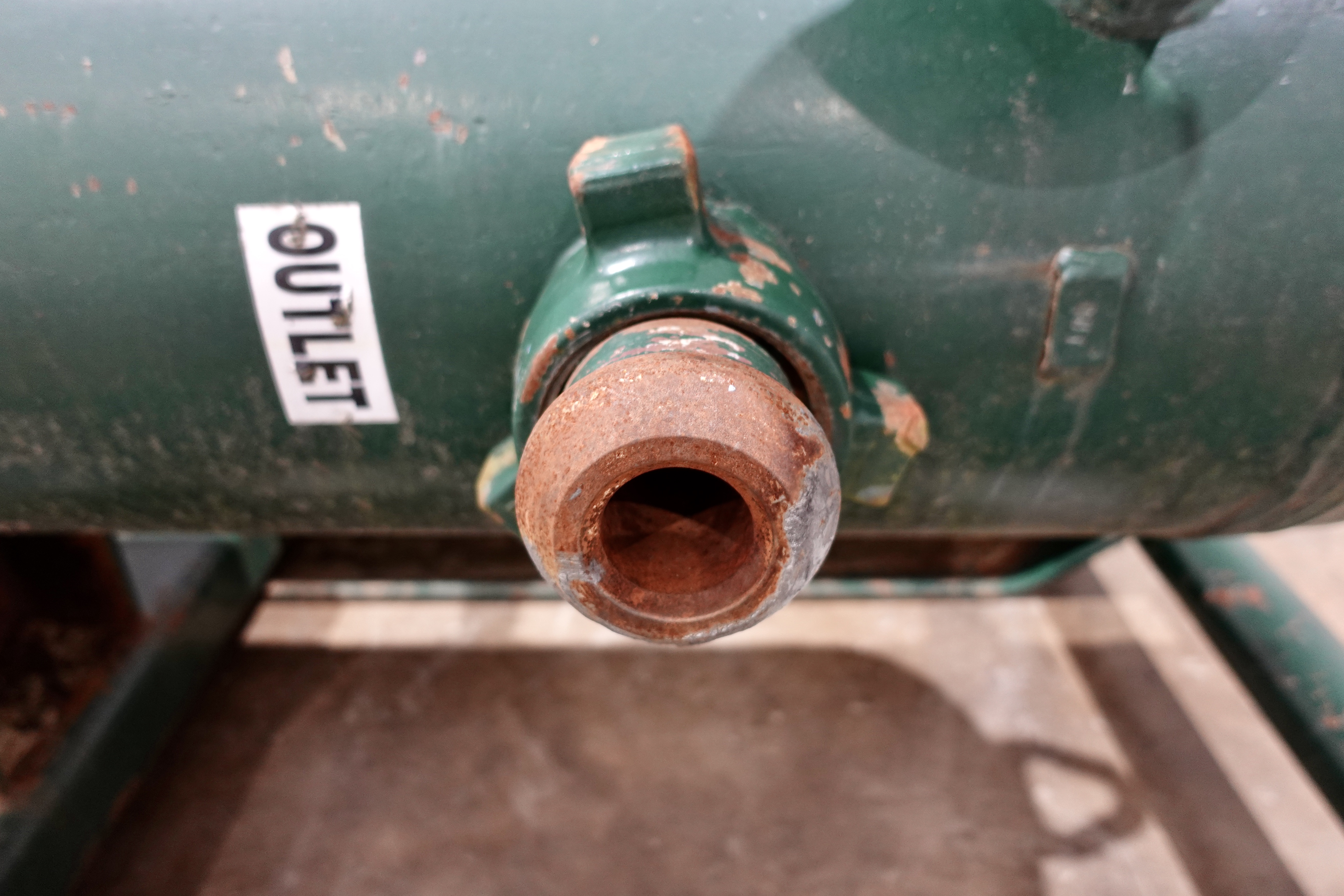 Used Sand Trap, Gravity, 16"x8', 3000#