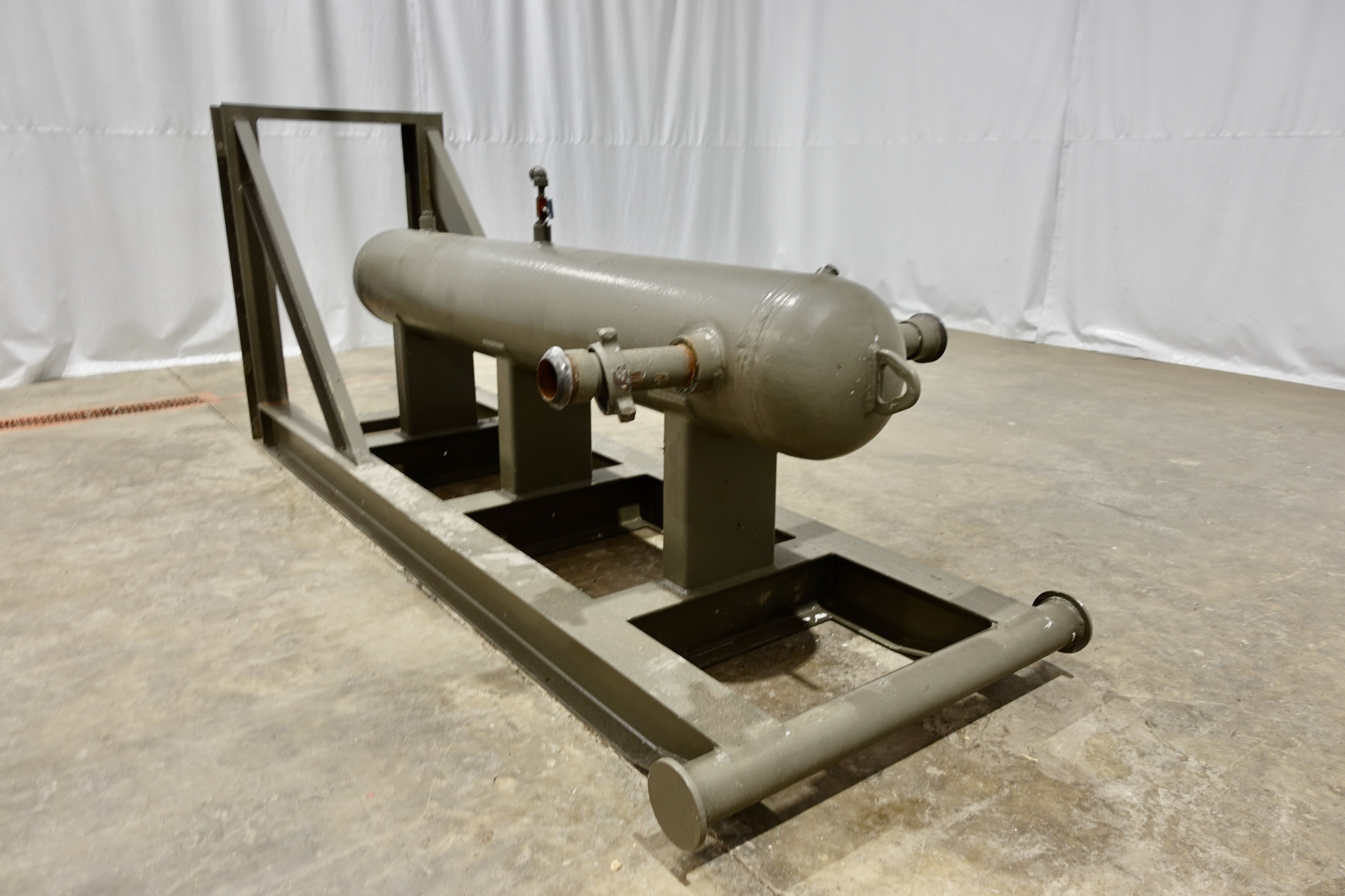 Used Sand Trap, Gravity, 16"x8', 3000#