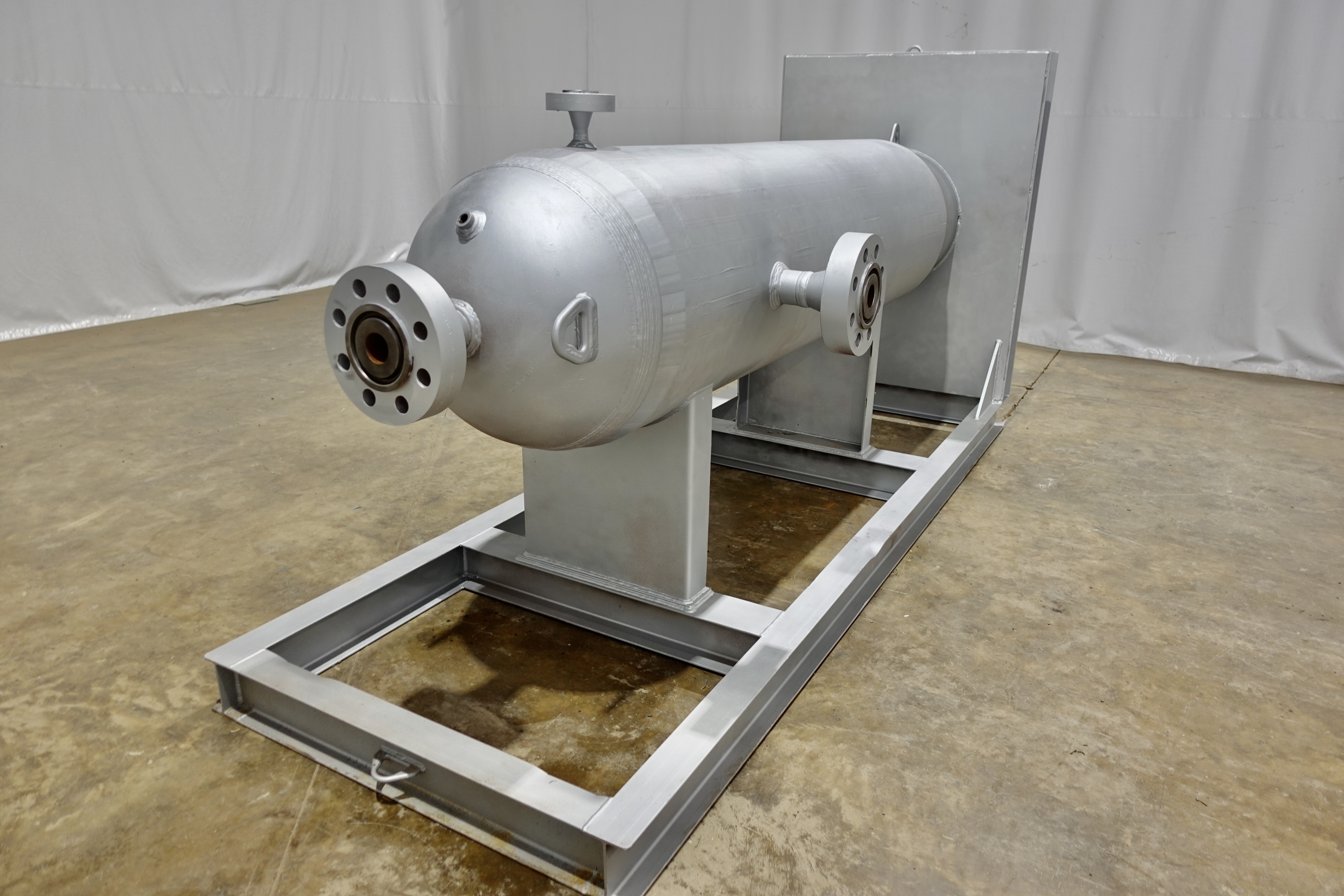 Refurbished Sand Trap, Gravity, 28"x8', 5000#