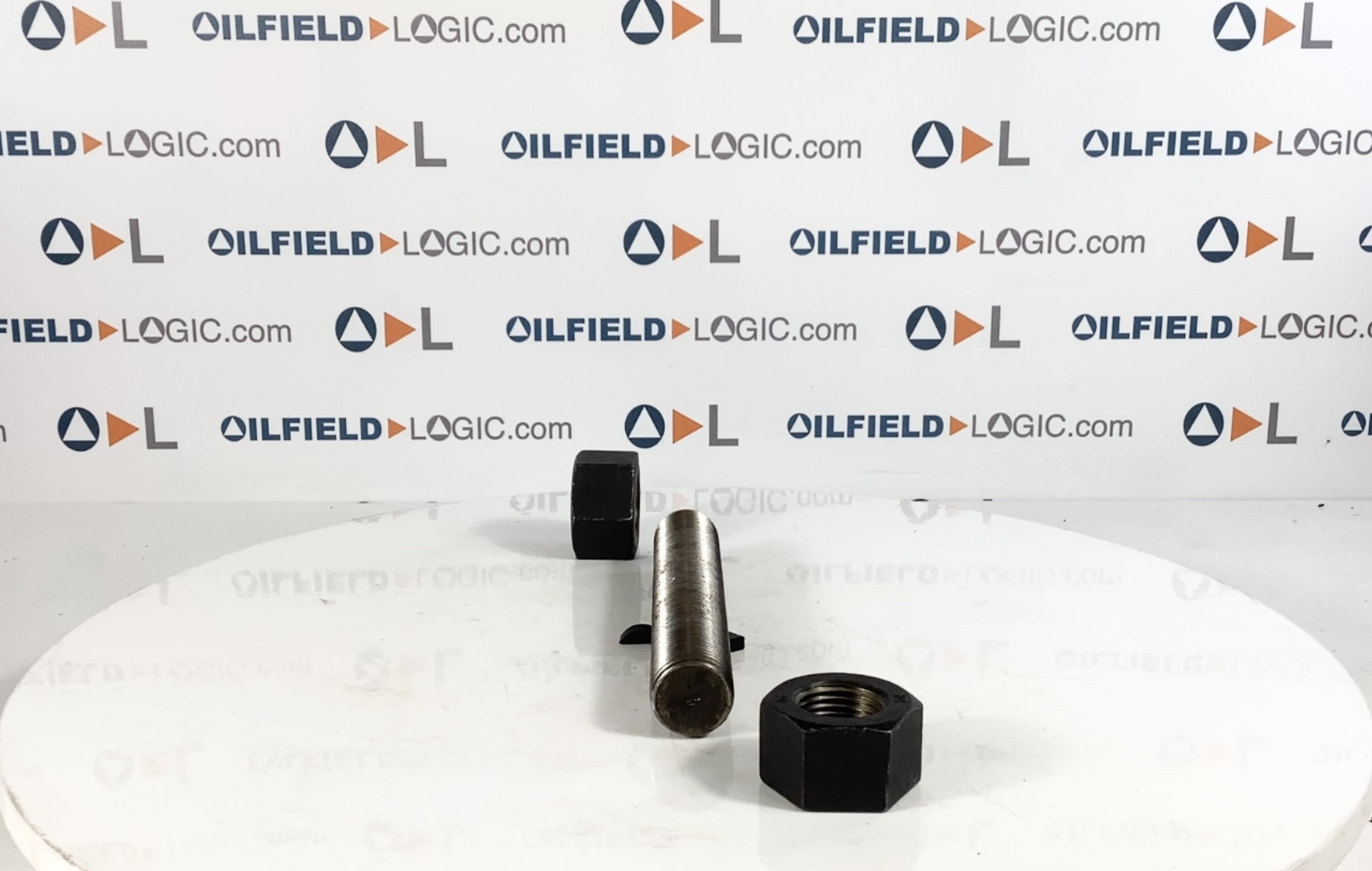 Stud, THD, 1-3/8"-6x9", B-7