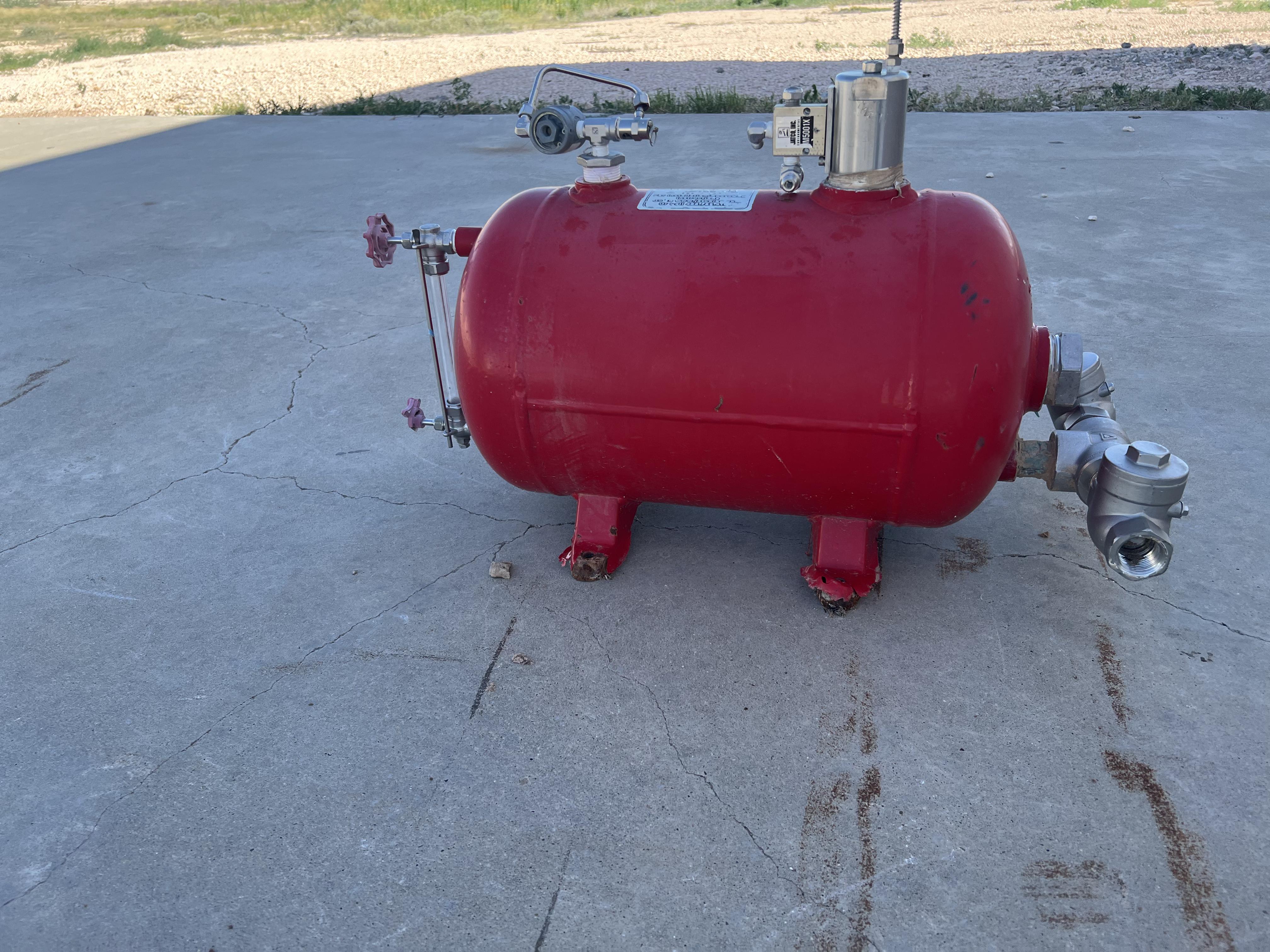 Blowcase, Horizontal, 8.9 gal, 200#