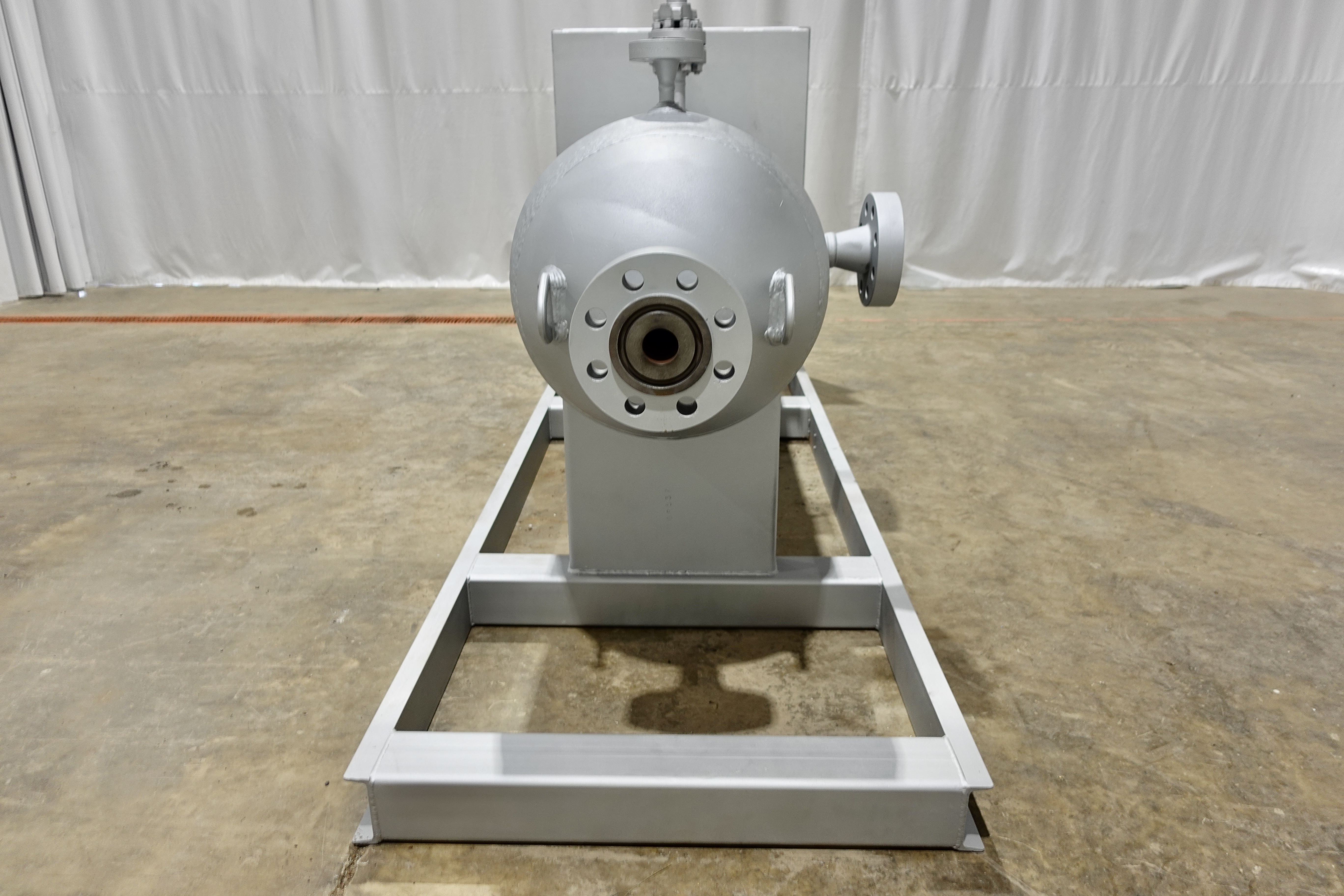 Refurbished Sand Trap, Gravity, 28"x8', 5000#