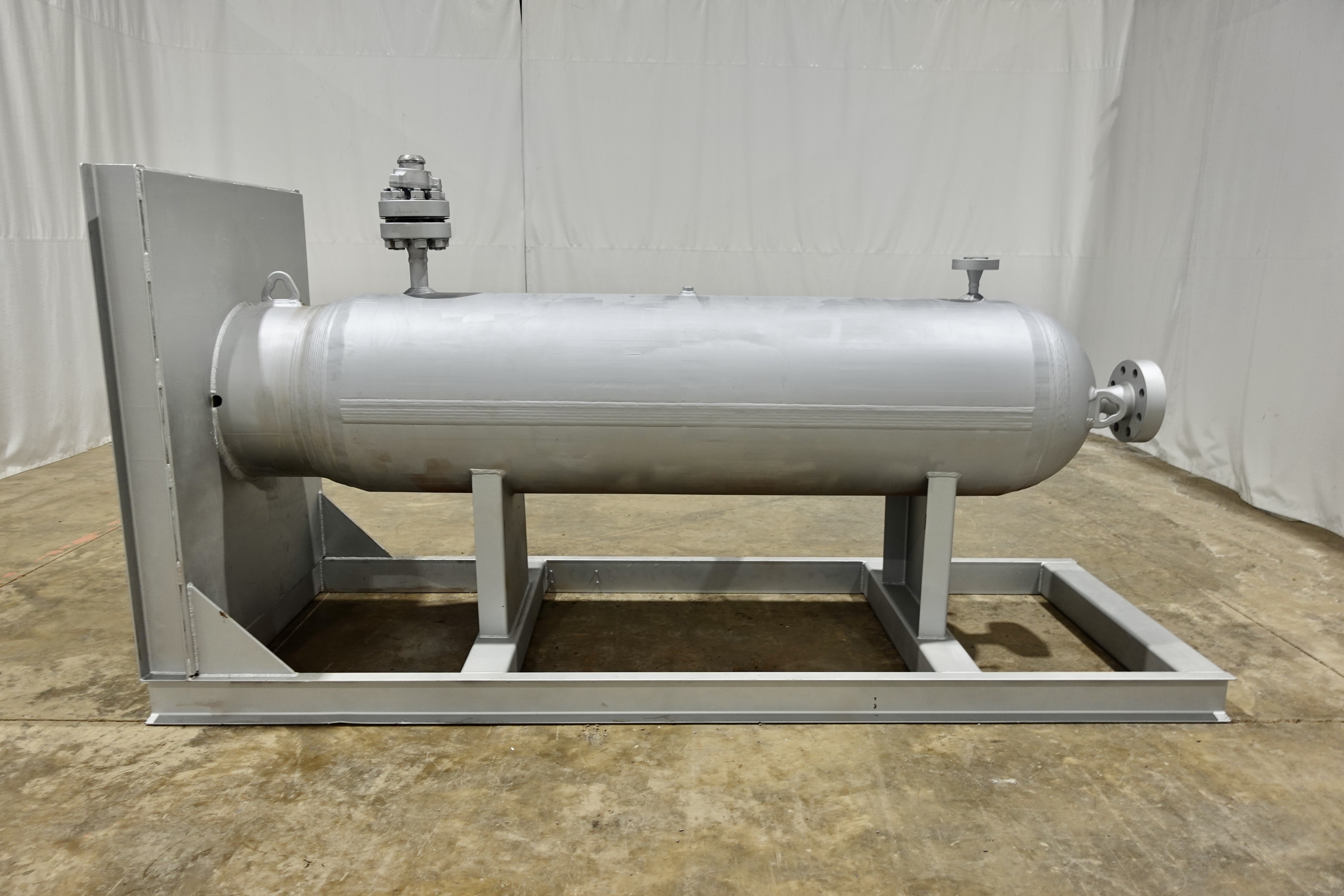 Refurbished Sand Trap, Gravity, 28"x8', 5000#