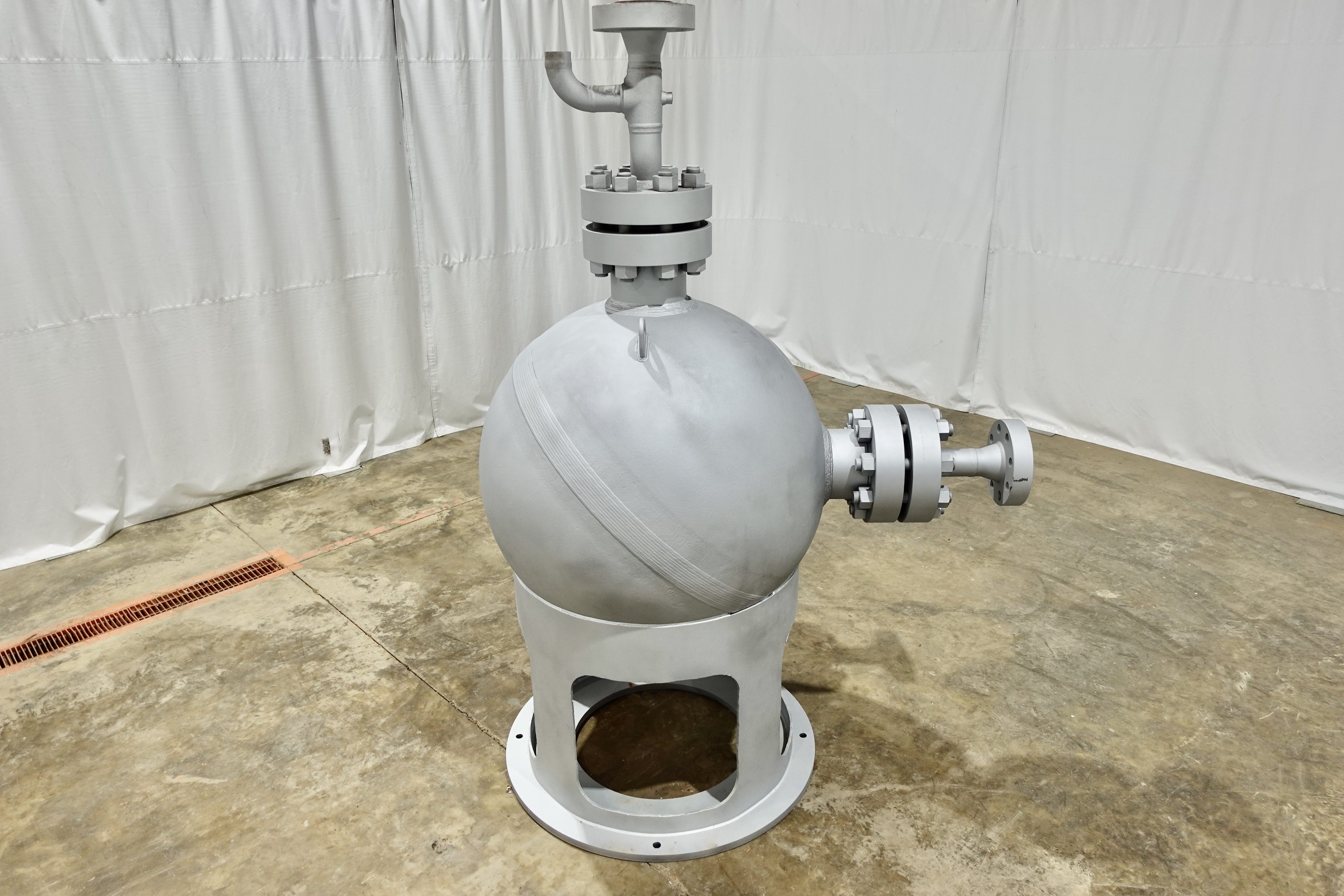 Used Sand Trap, Spherical, 48", 5000#