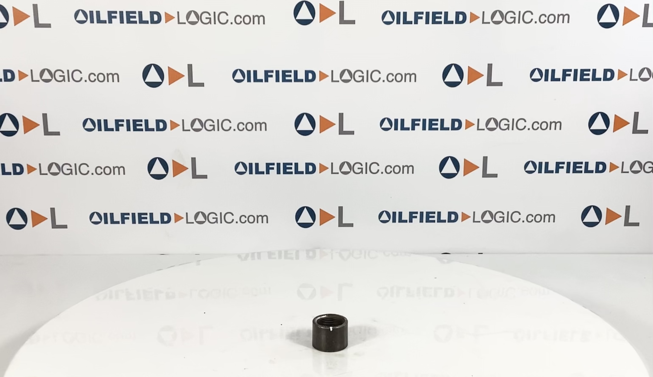 Coupling, W/THD, 3/4" x 1", 3M, SA105