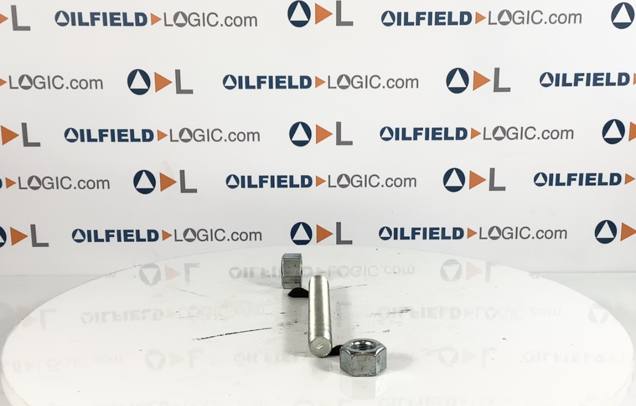 Stud, THD, 7/8"-9 x 7 1/2", Zinc