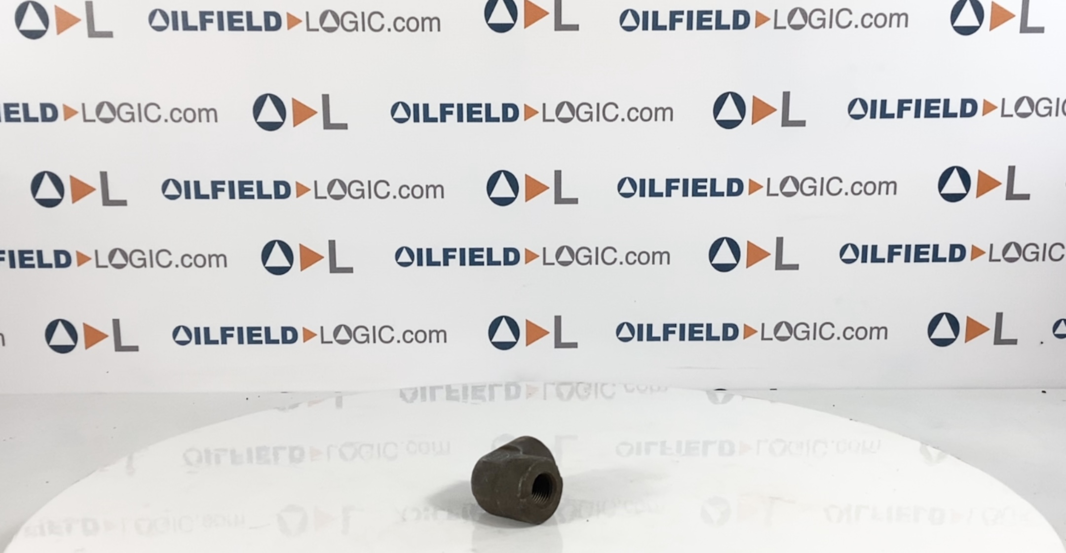 Elbow, THD, 1/2", FNPT, 3M, SA105