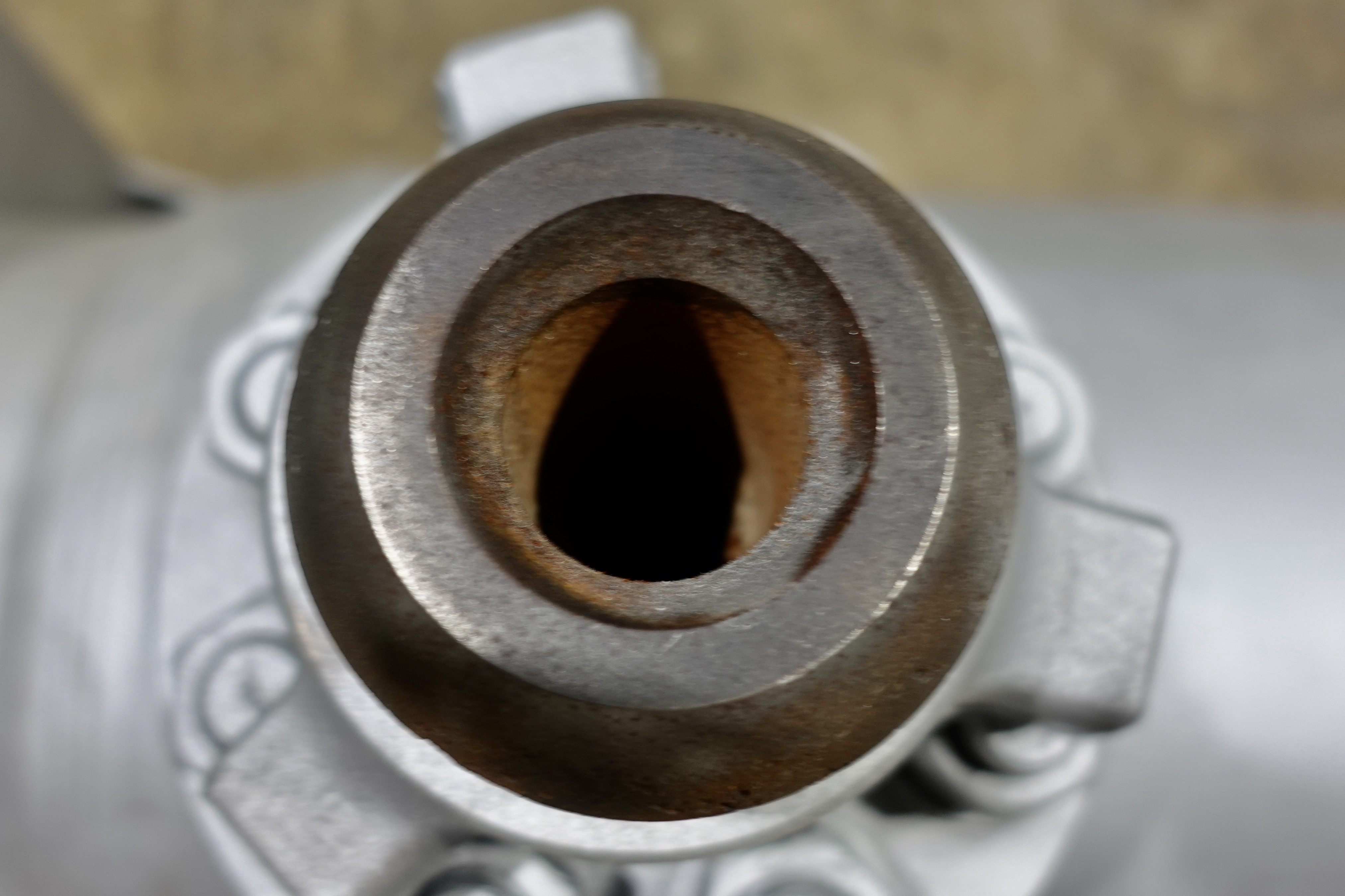 Refurbished Sand Trap, Gravity, 28"x8', 5000#