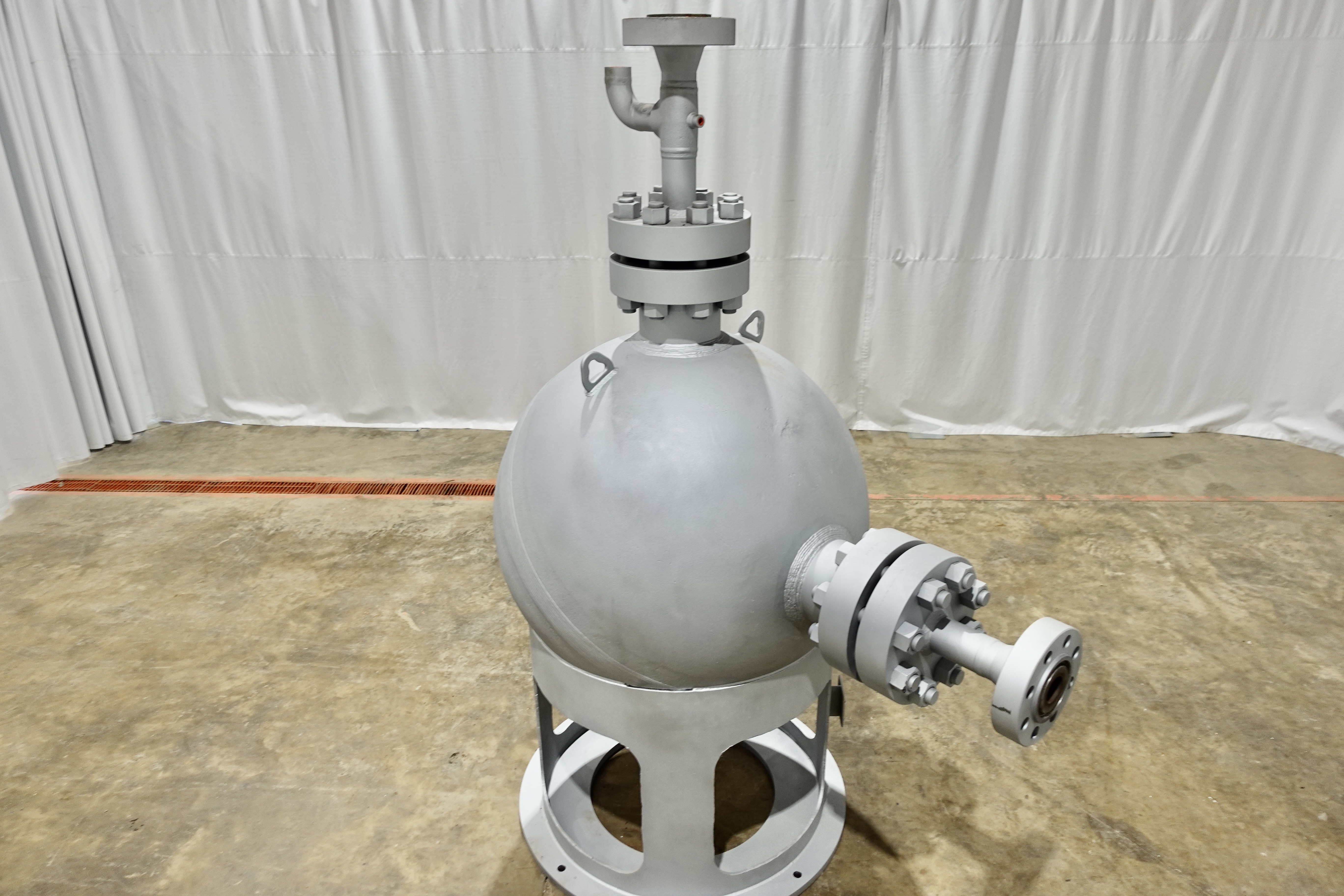 Used Sand Trap, Spherical, 48", 5000#