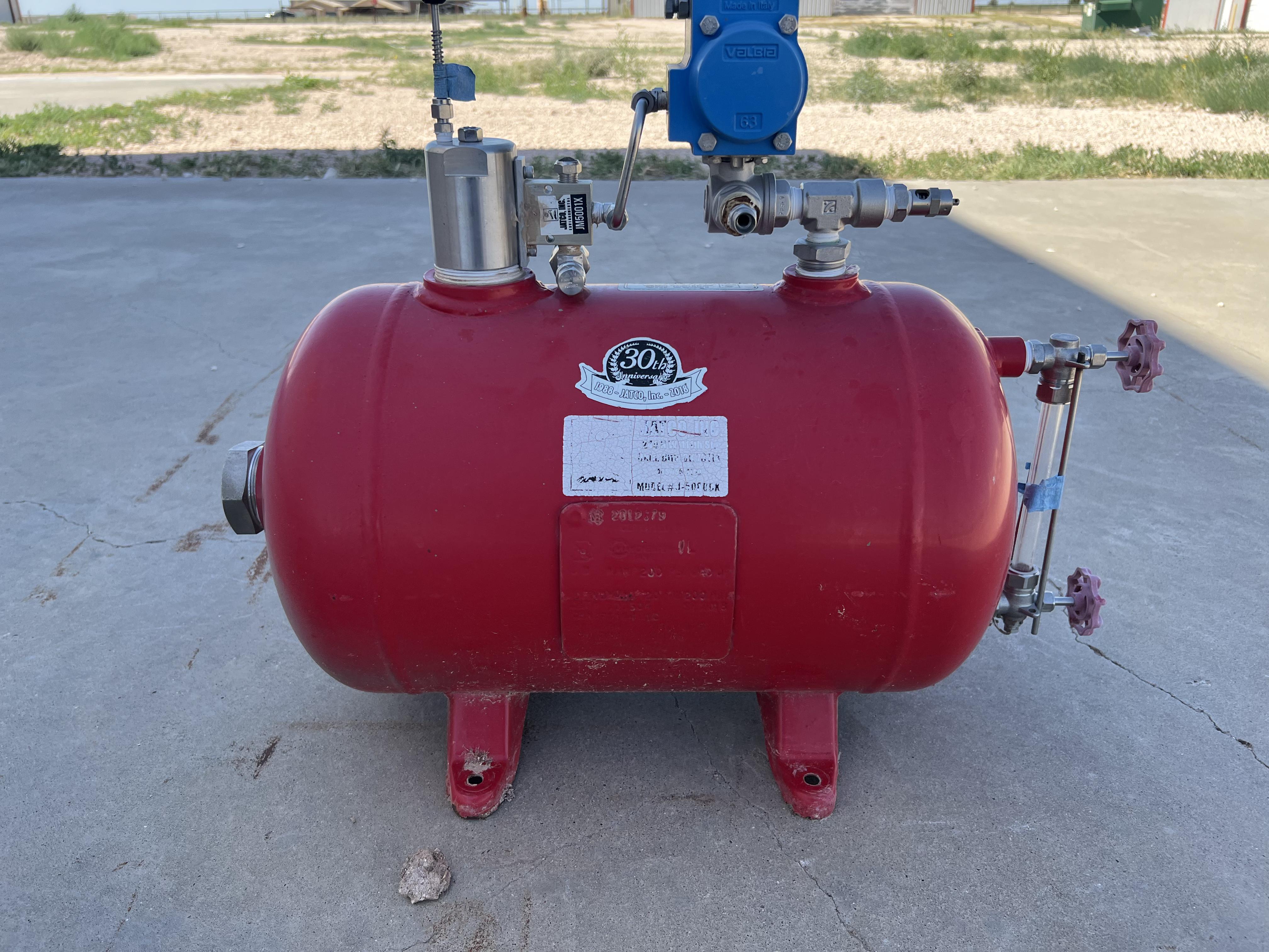 Used Blowcase, Horizontal, 8.9 gal, 200#