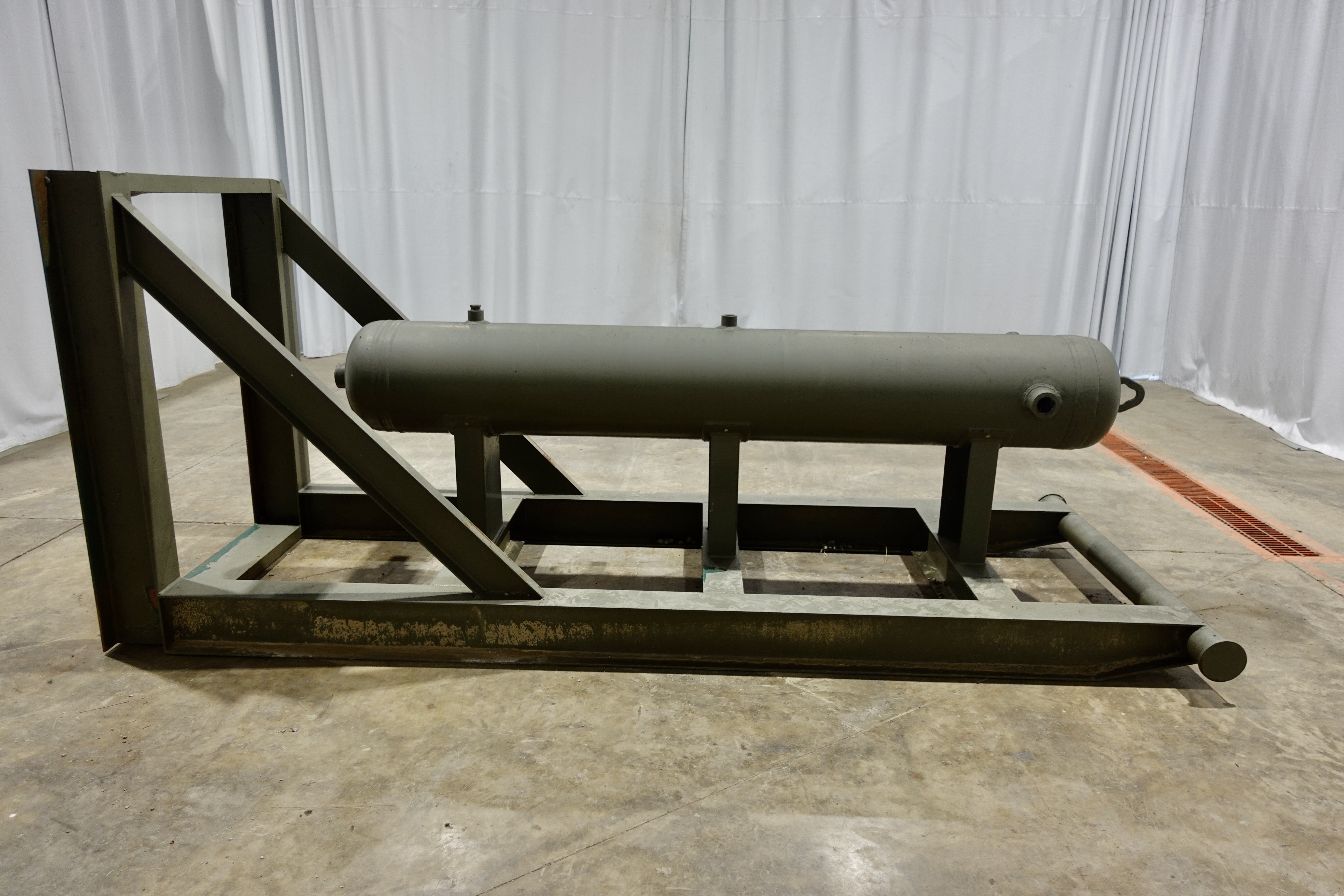 Used Sand Trap, Gravity, 16"x8', 3000#