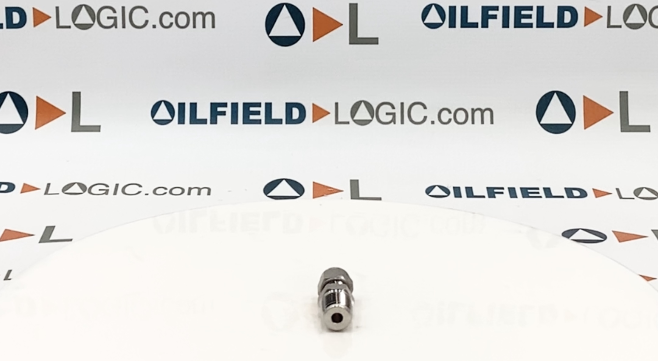 Fitting, Tube, Stainless Steel, Male, 1/4"x1/4", Tubing x MNPT