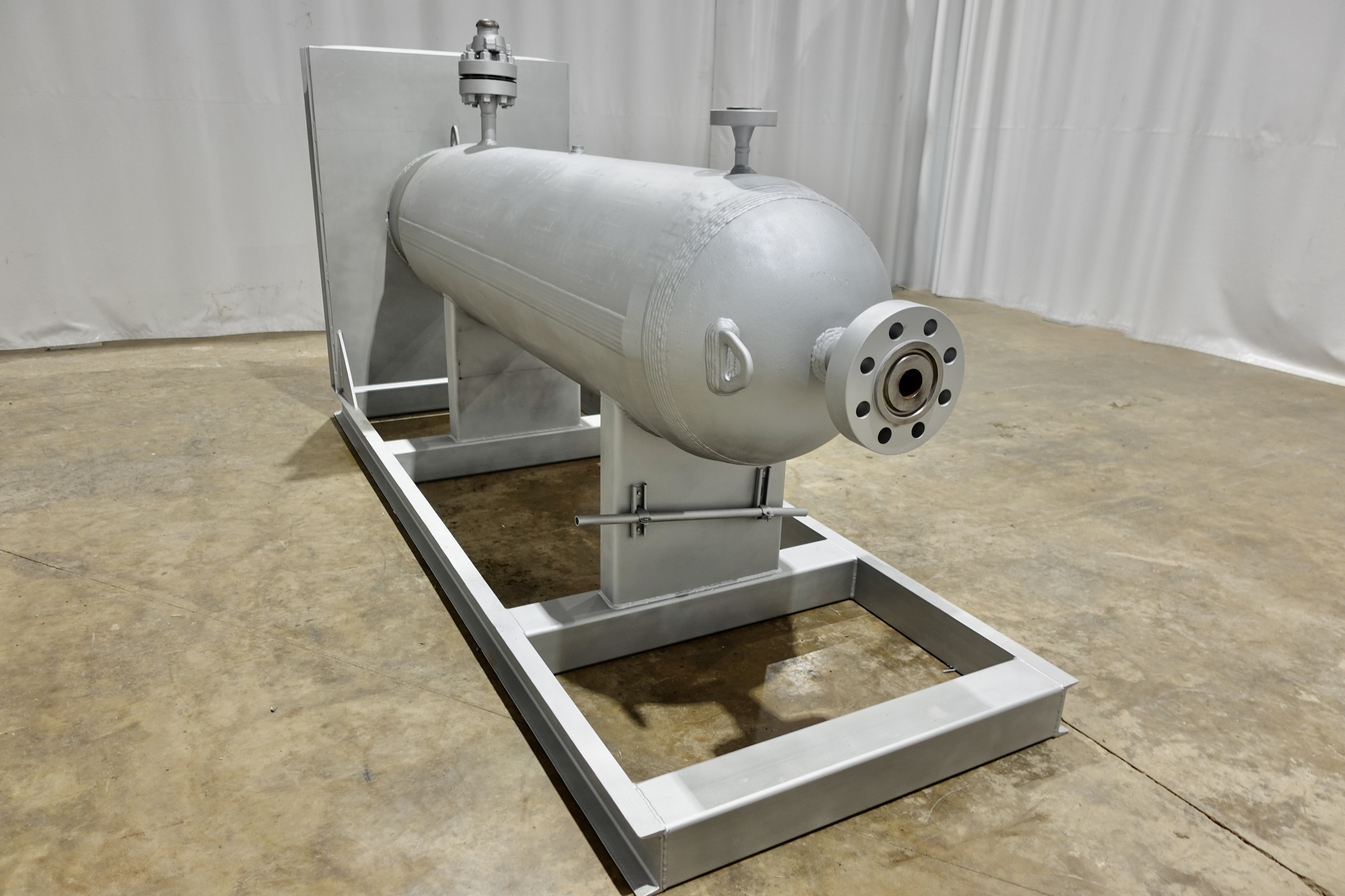 Refurbished Sand Trap, Gravity, 28"x8', 5000#