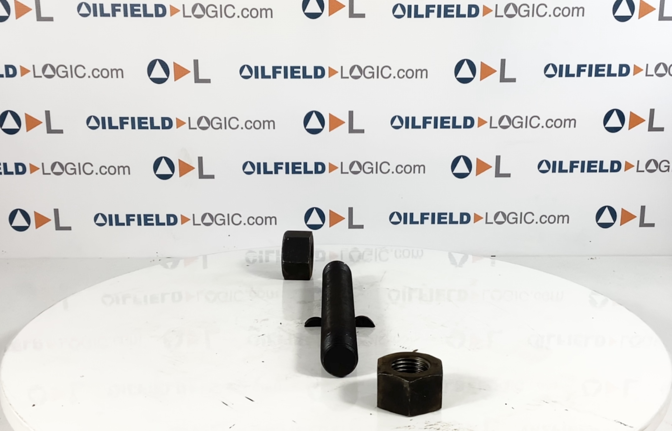 Stud, THD, 1-1/8"-8x9-1/2", B-7