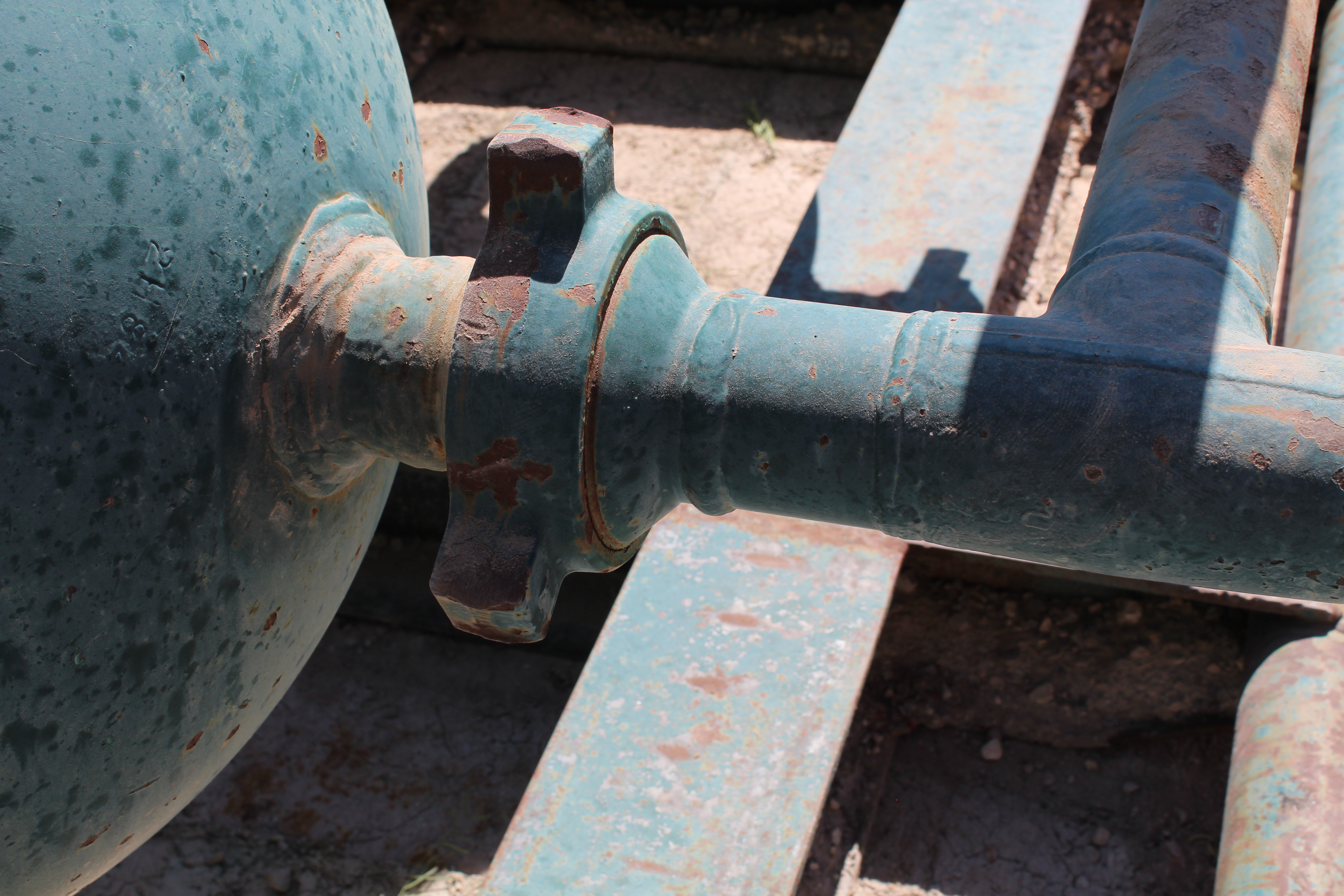 Used Sand Trap, Dual, Gravity, 30"x8', 3000#