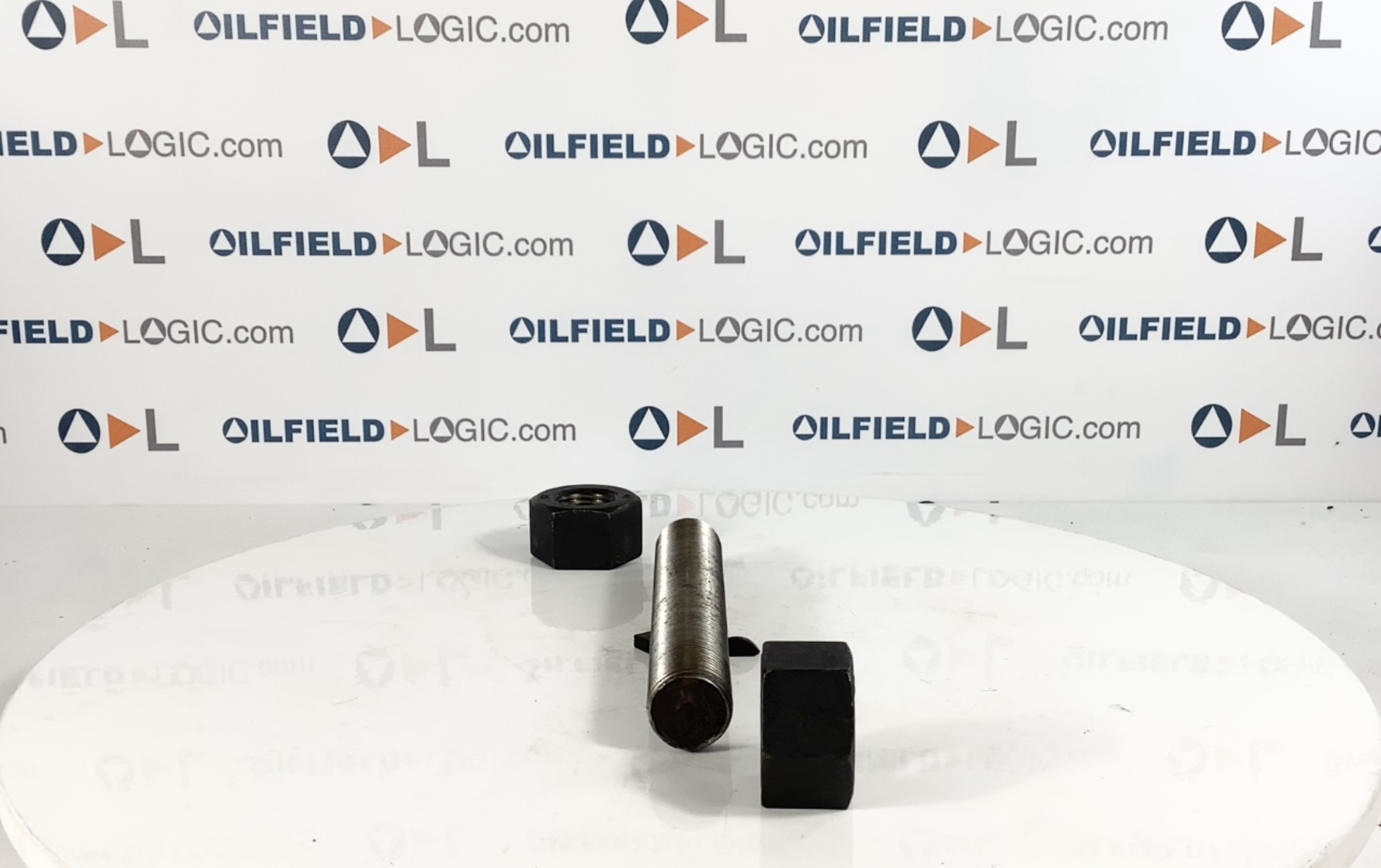 Stud, THD, 1-3/8"-6x9", B-7