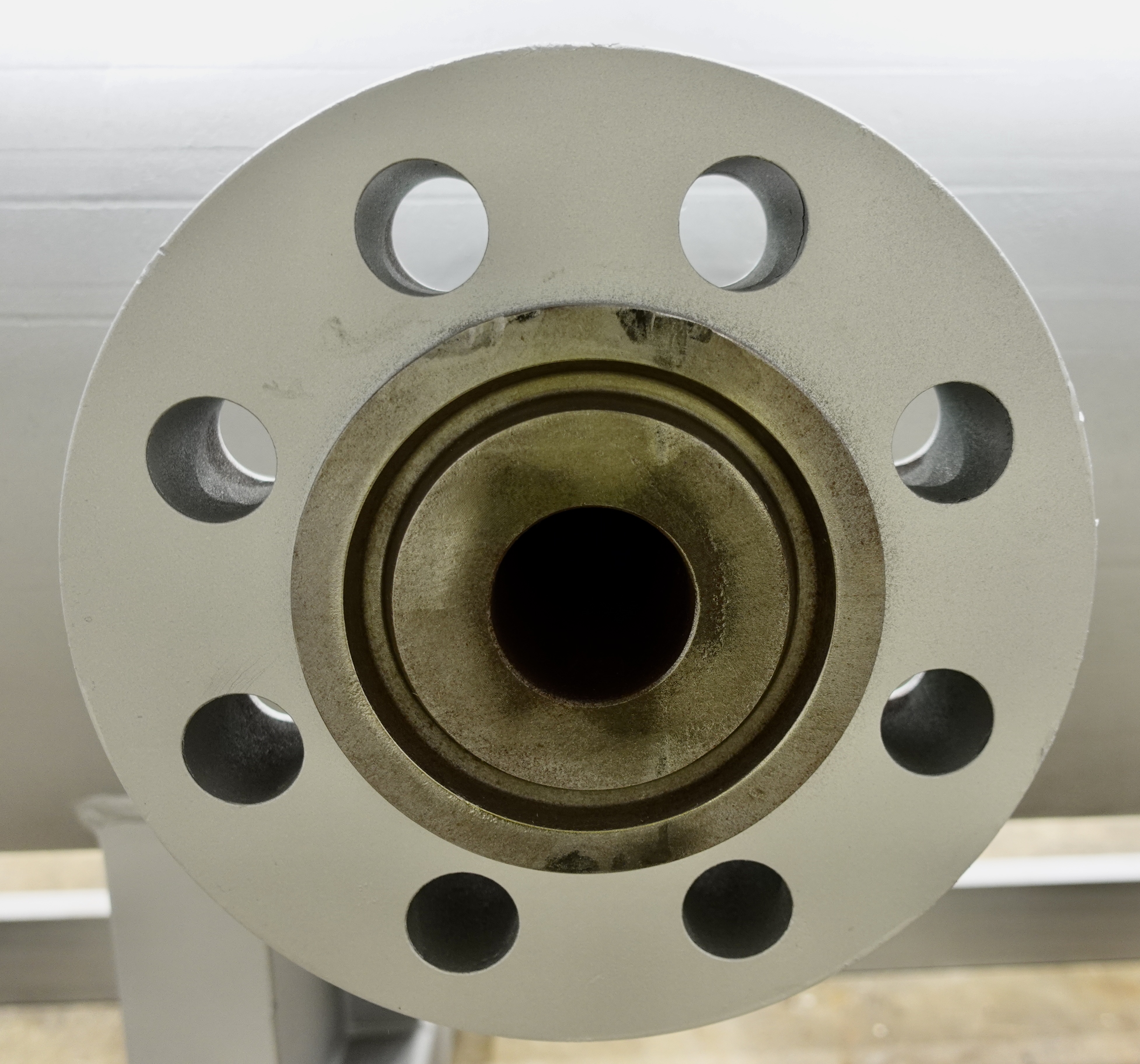 Refurbished Sand Trap, Gravity, 28"x8', 5000#