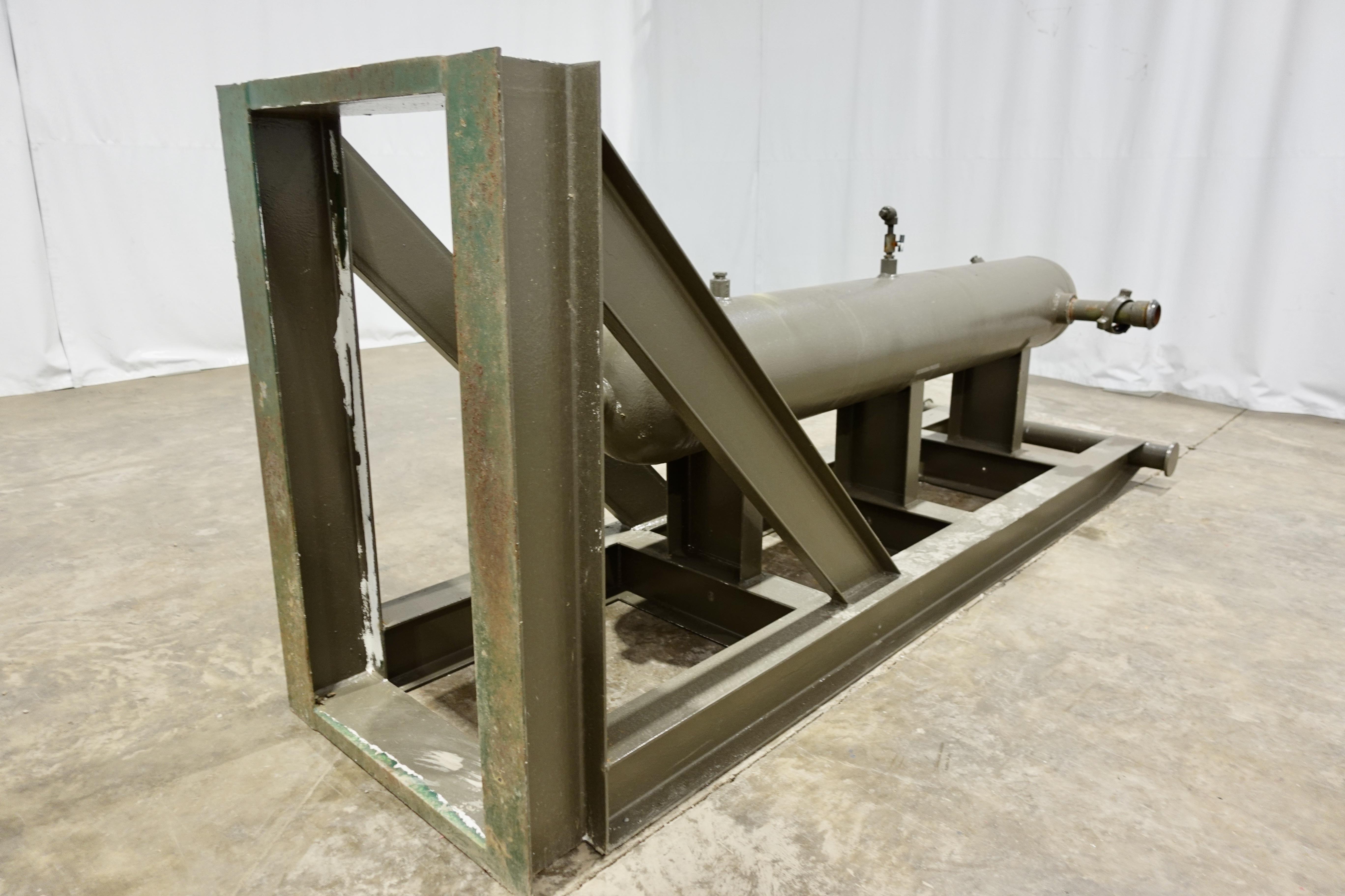 Used Sand Trap, Gravity, 16"x8', 3000#