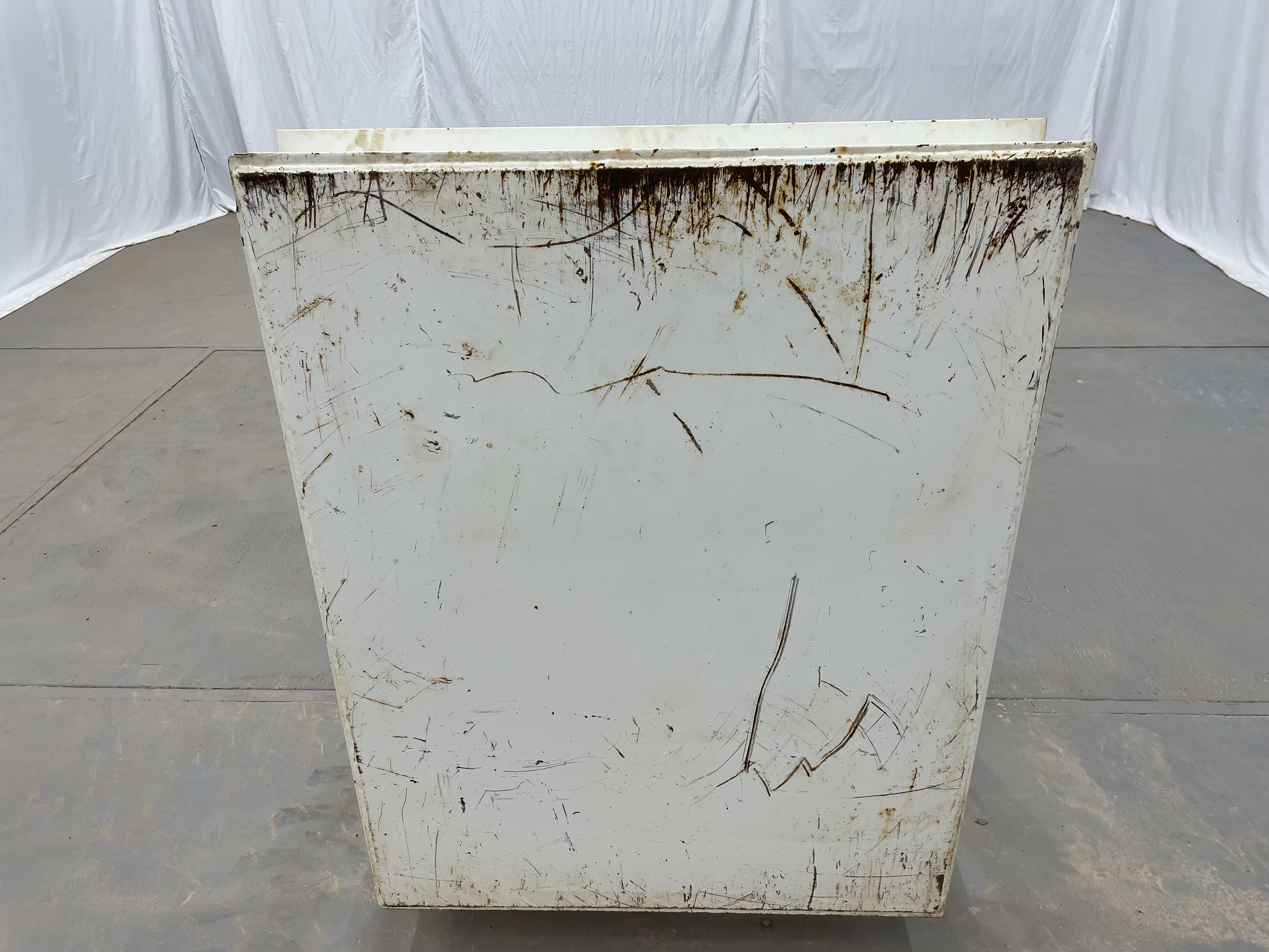 Used Sand Trap, Gravity, 24"x8', 3000#