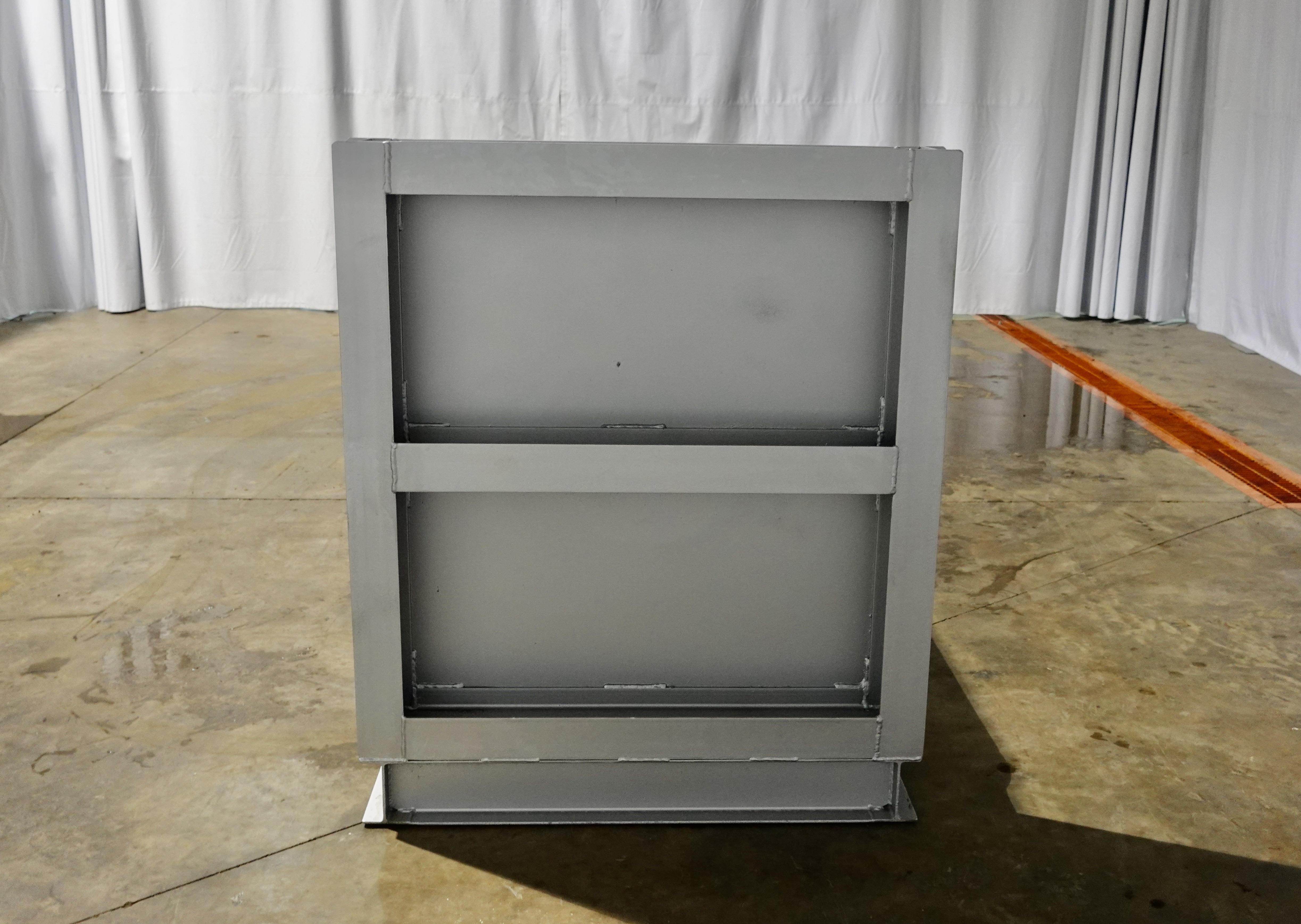 Refurbished Sand Trap, Gravity, 20"x8', 5000#