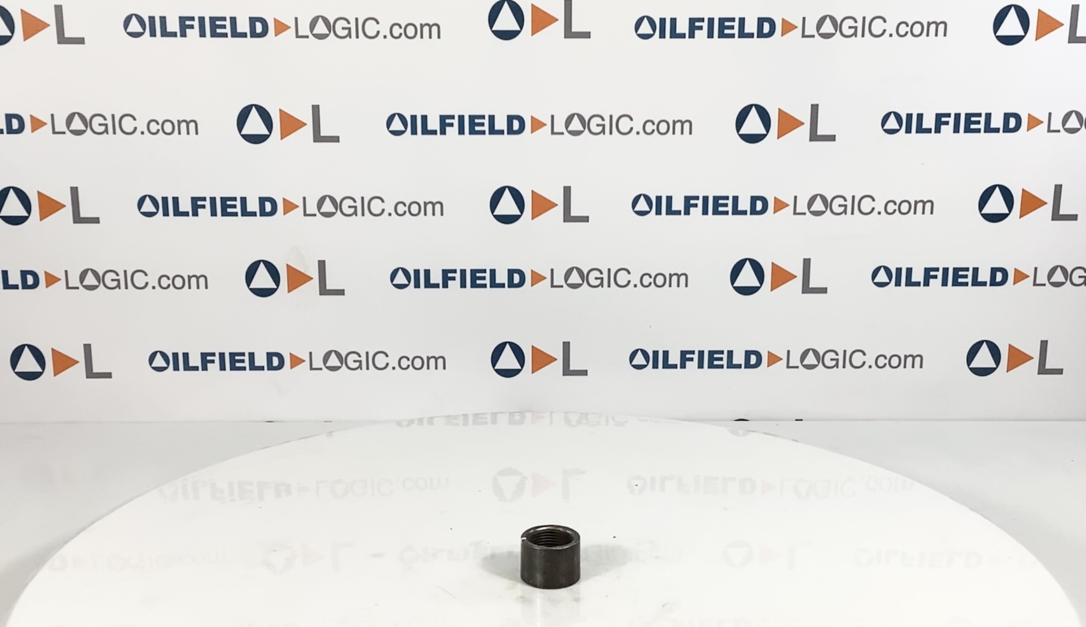 Coupling, W/THD, 3/4" x 1", 3M, SA105