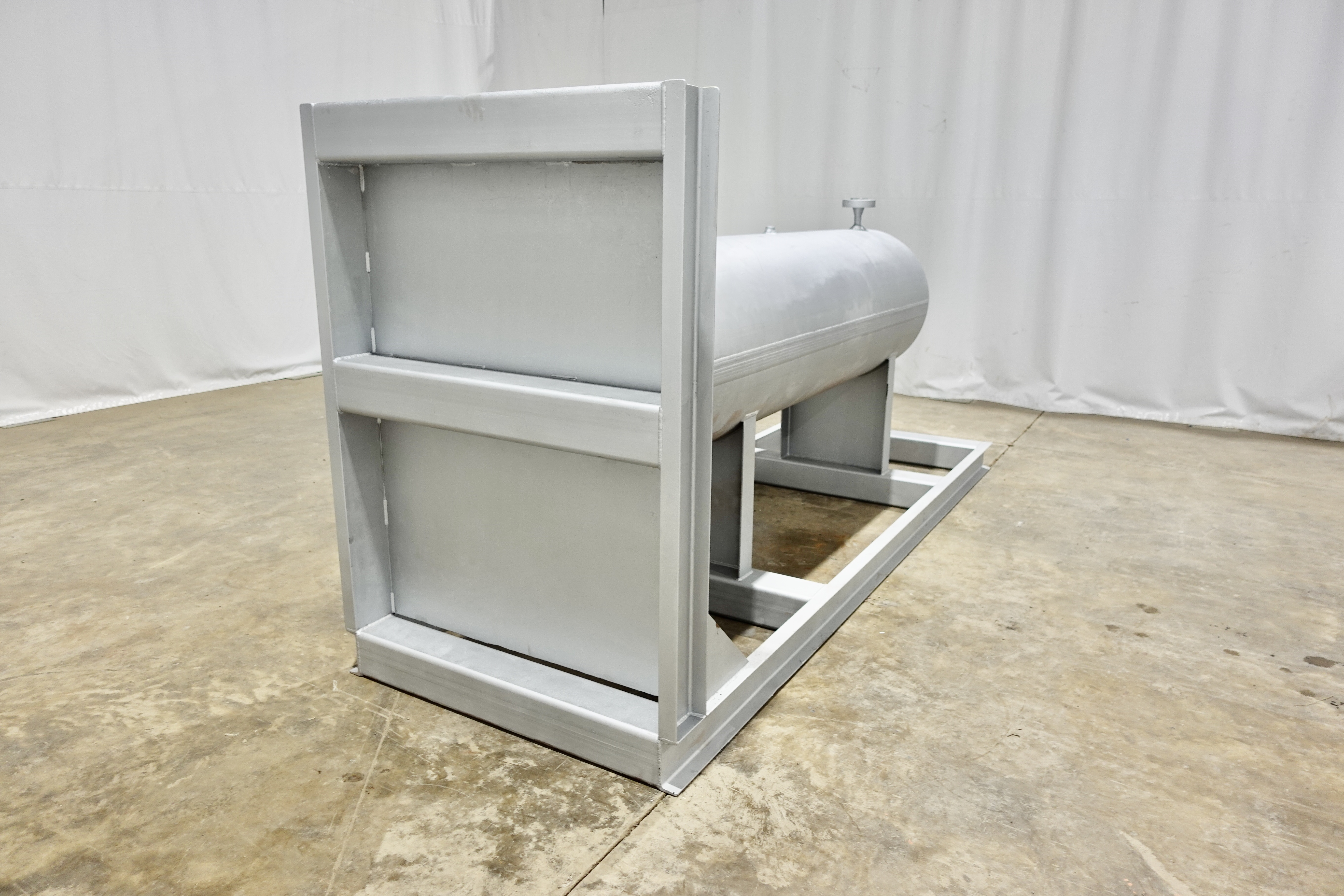 Refurbished Sand Trap, Gravity, 28"x8', 5000#