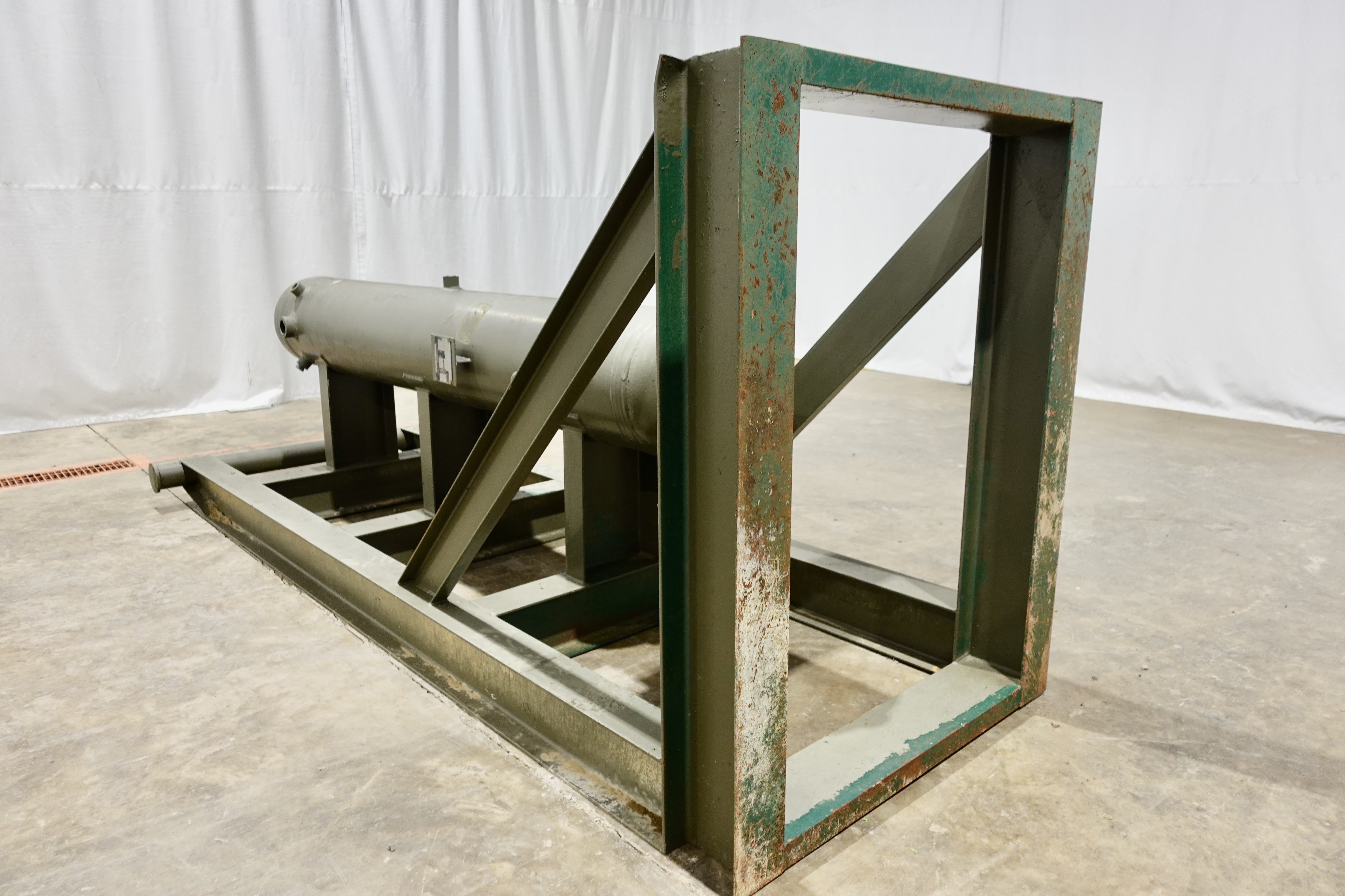 Used Sand Trap, Gravity, 16"x8', 3000#