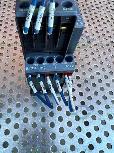 Used Siemens  3RH2131-1BB40 Contactor Relay