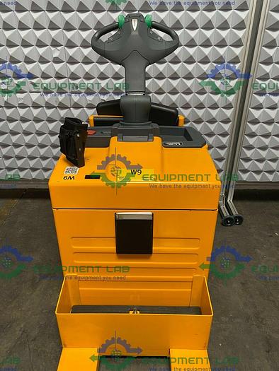 Used Jungheinrich ERE 225 Stand-On Pallet Truck Jack 5500 LBS w/ Charger