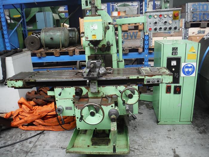 Gebruikt FREESMACHINE TOS FHG 32