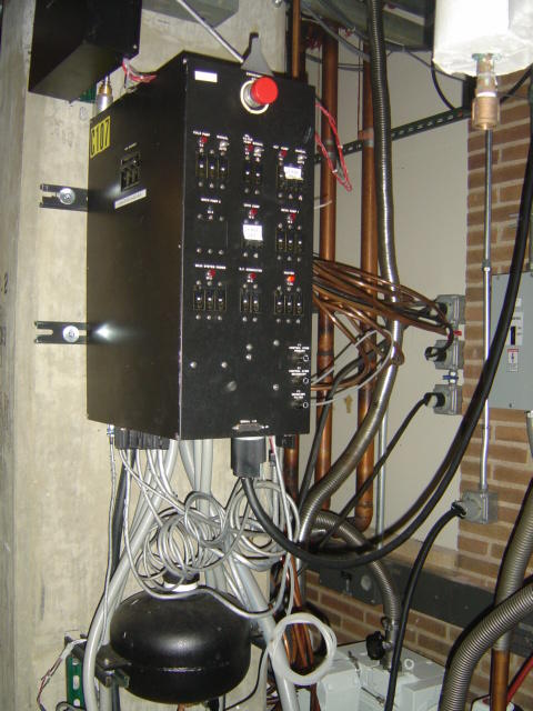 Used AMAT  AME 8100 Plasma Etcher